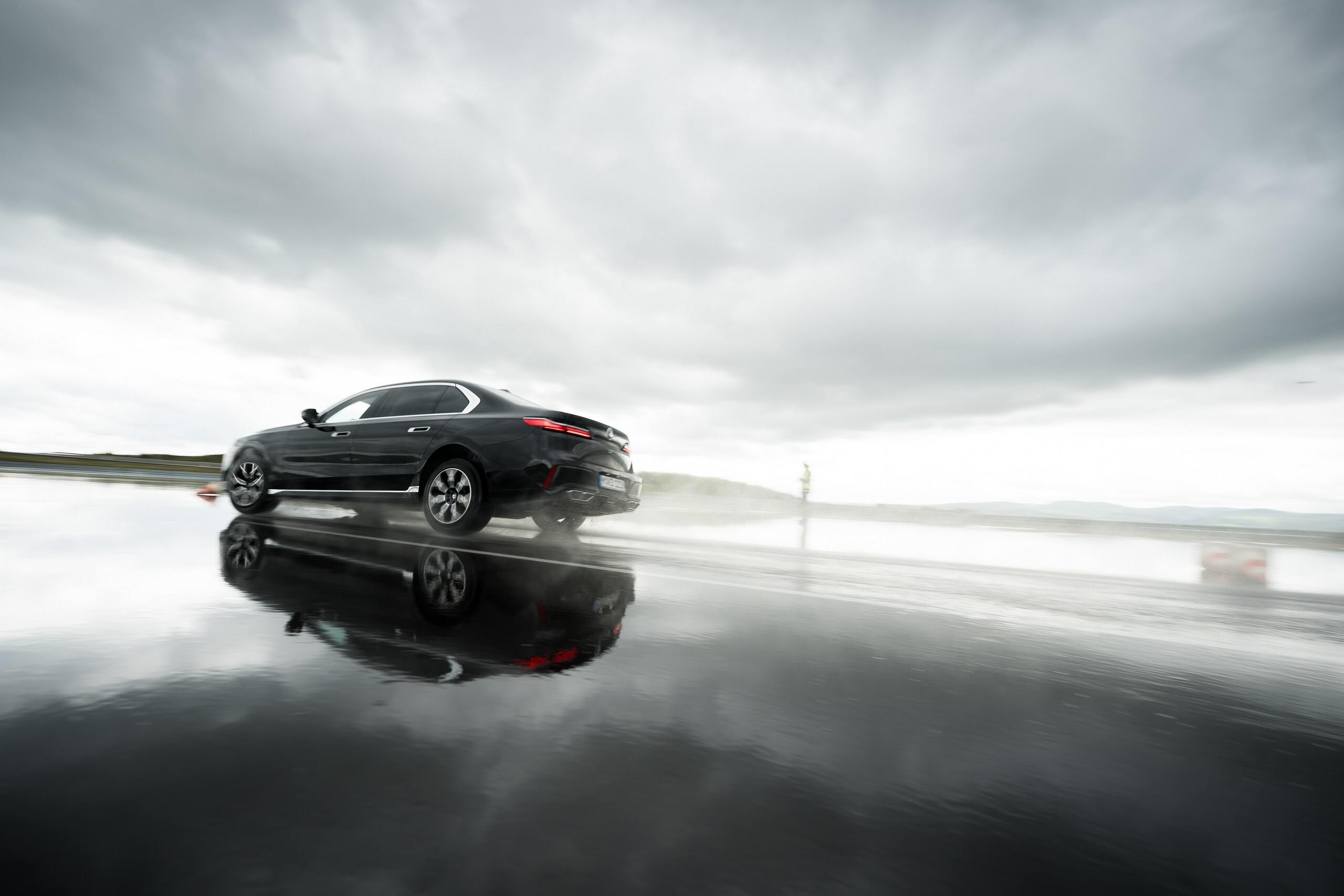 BMW Let 67 Buyers Test Its Bulletproof Cars, One Shrugs Off Explosives