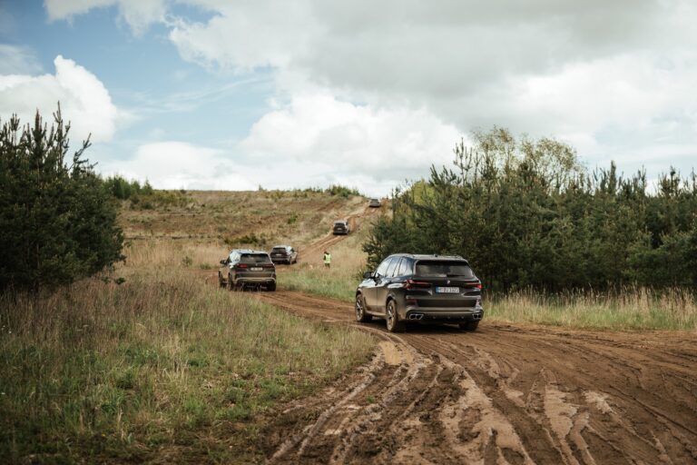 BMW Let 67 Buyers Test Its Bulletproof Cars, One Shrugs Off Explosives ...