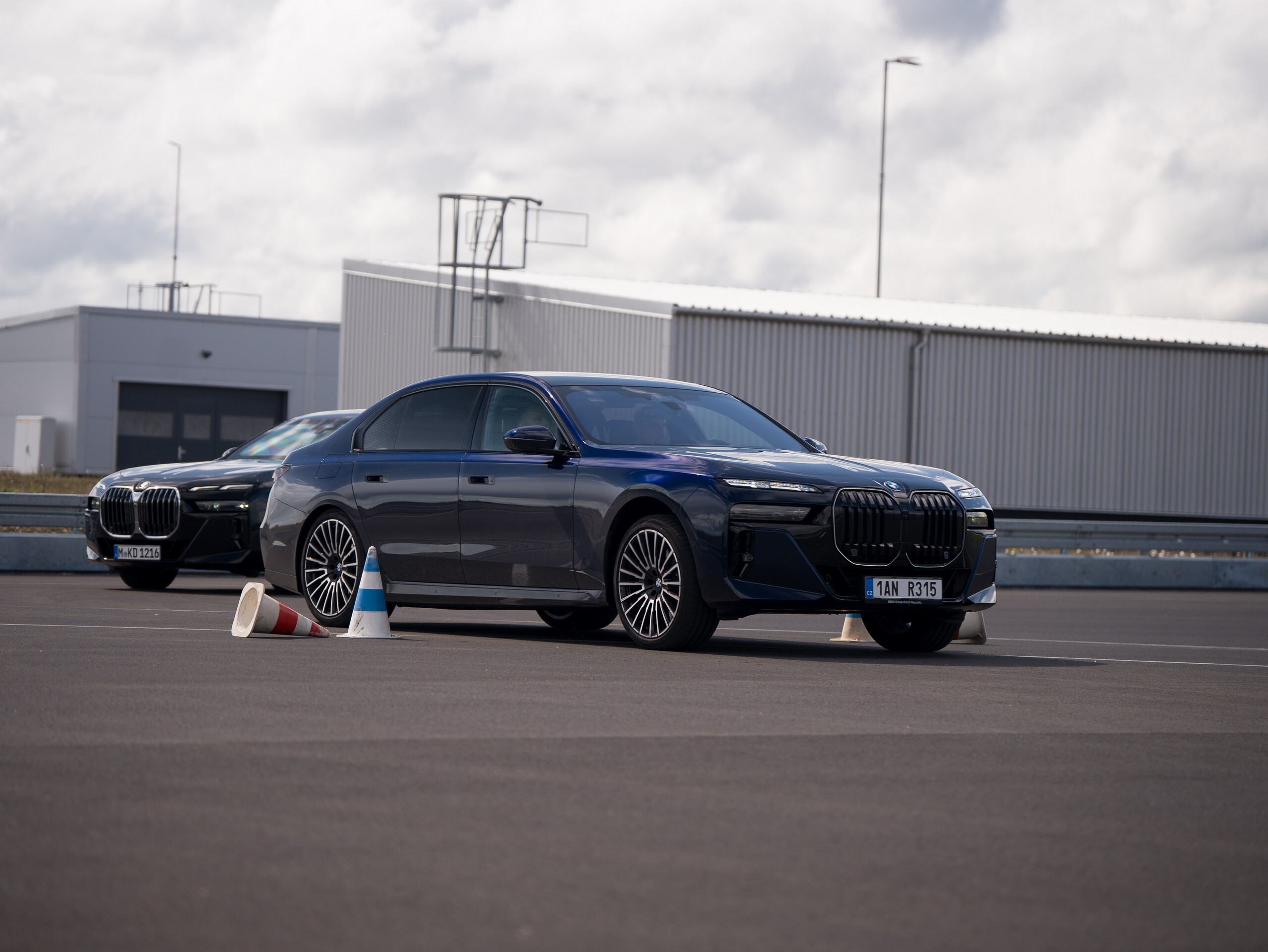 BMW Let 67 Buyers Test Its Bulletproof Cars, One Shrugs Off Explosives