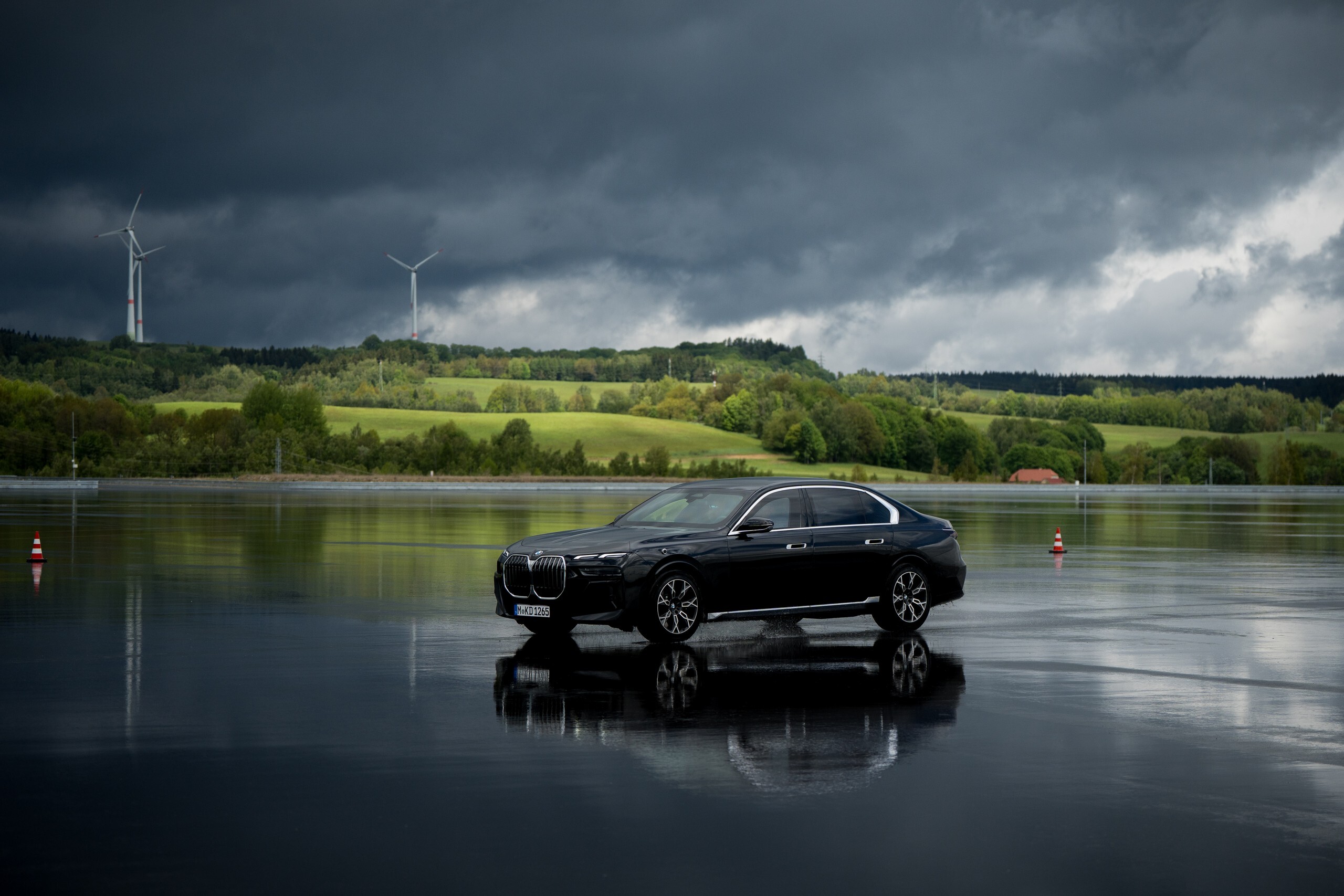 BMW Let 67 Buyers Test Its Bulletproof Cars, One Shrugs Off Explosives