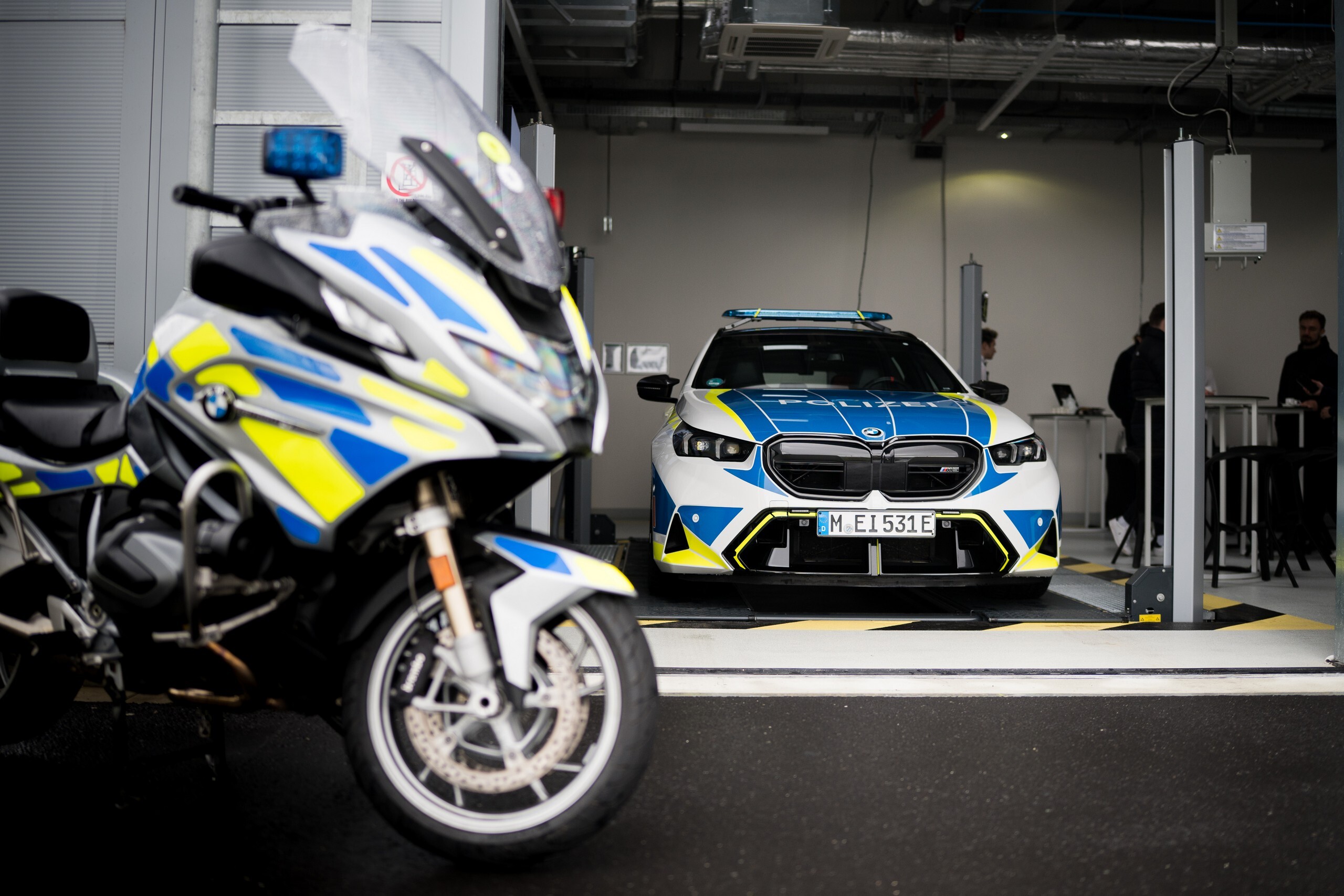BMW Let 67 Buyers Test Its Bulletproof Cars, One Shrugs Off Explosives