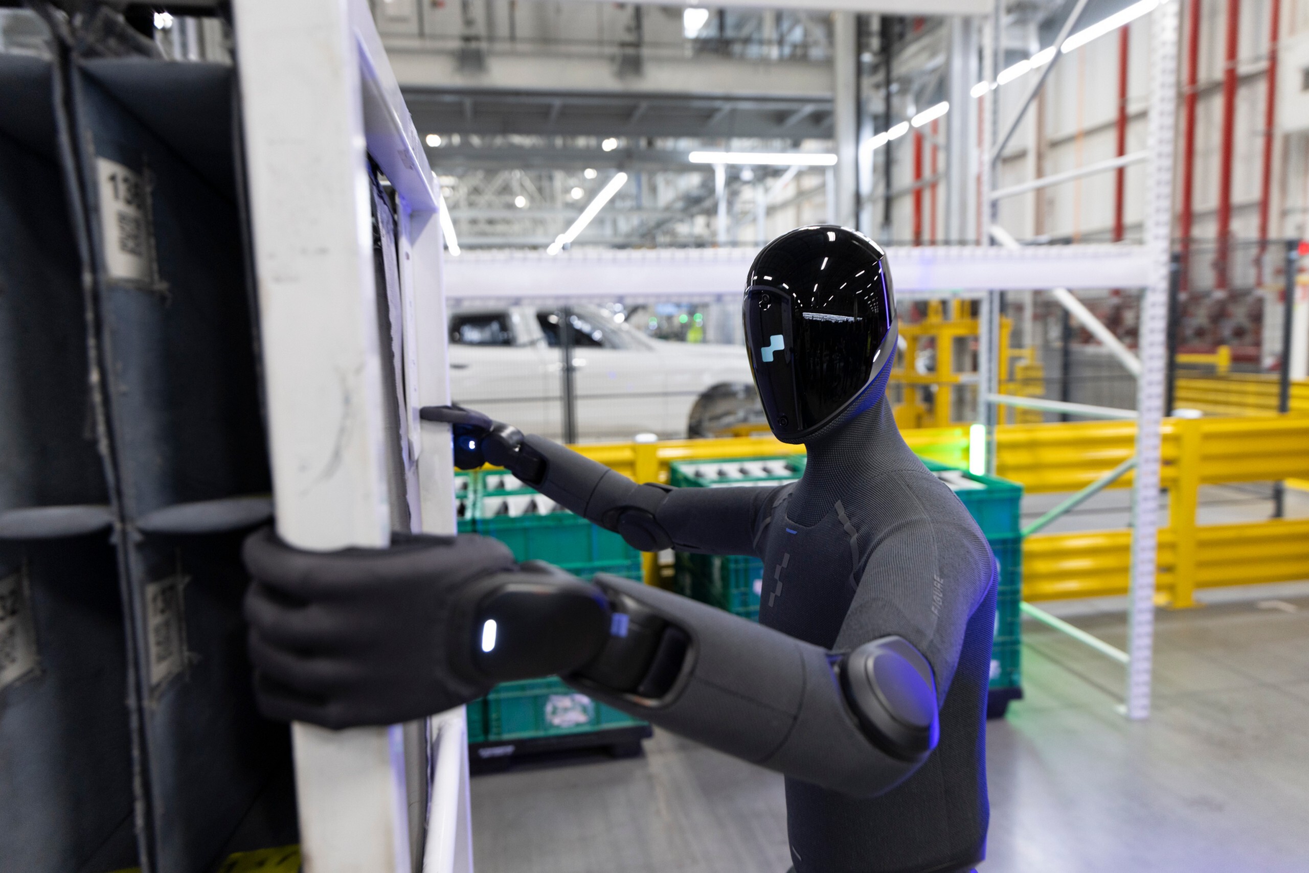 Най-новият американски работник на BMW е робот, който изглежда зловещо човек