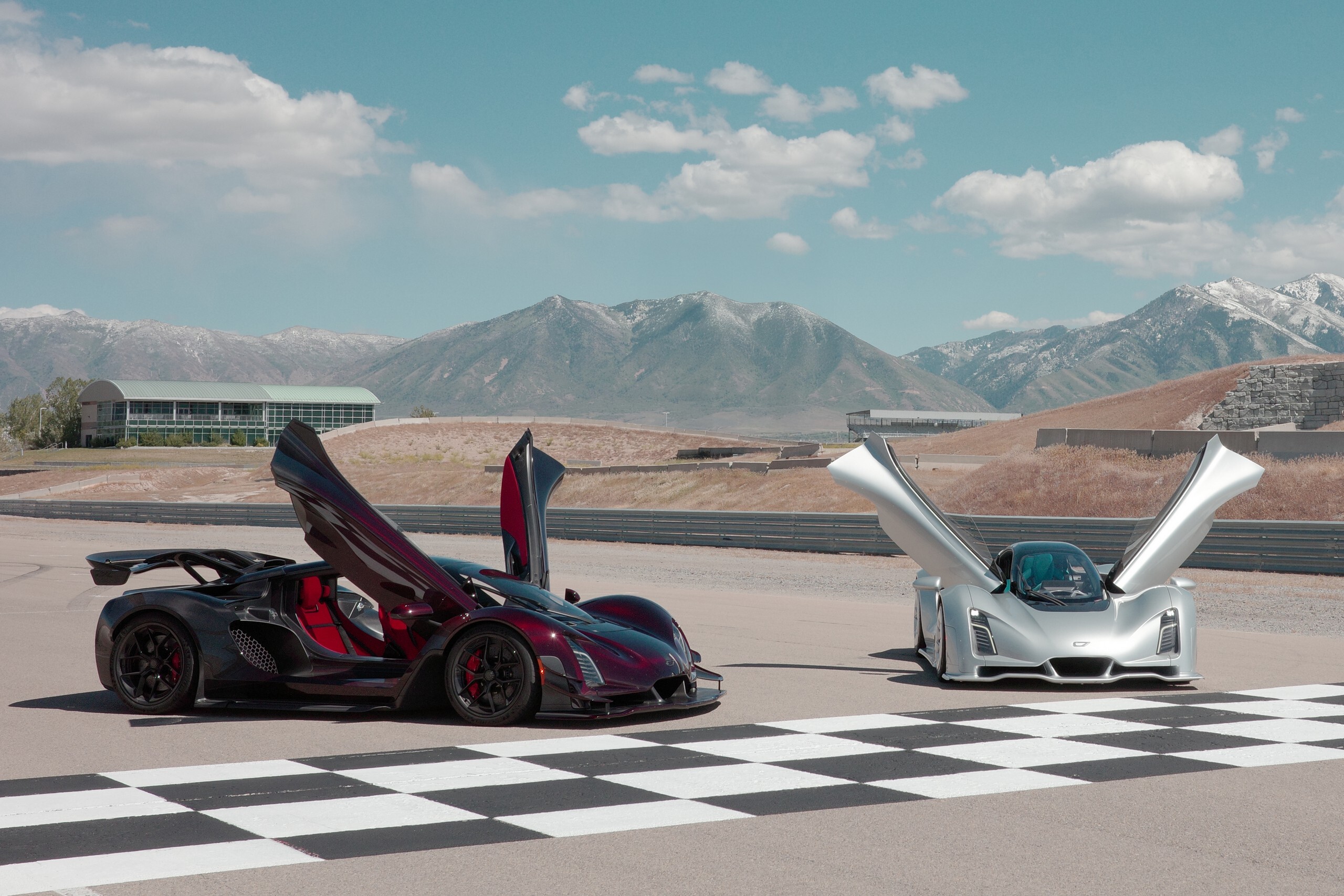 This Rare Czinger 21C Has Fading Carbon Fiber To Make Koenigsegg Jealous