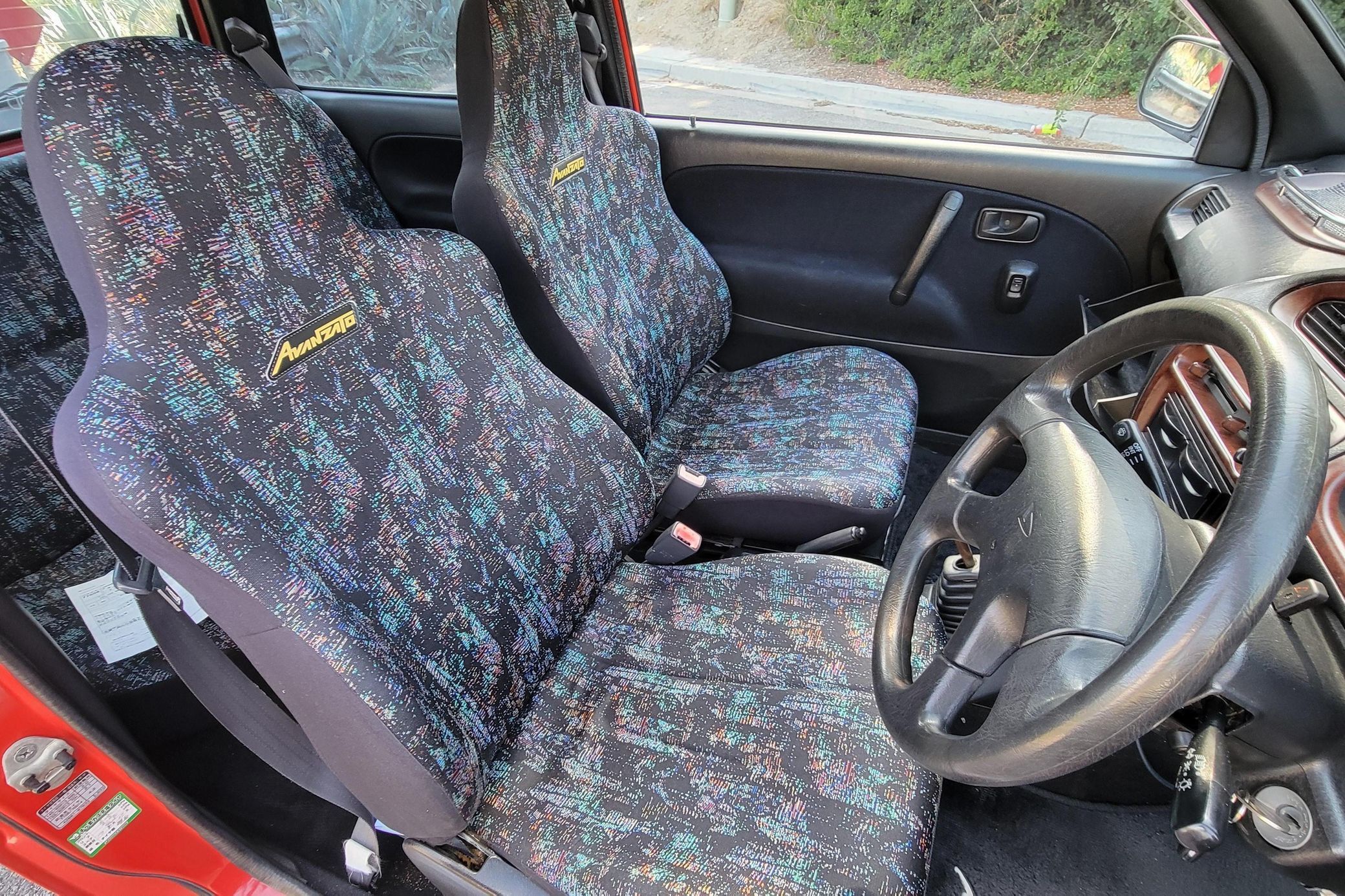 This Daihatsu Kei Hot Hatch Packs 5 Speeds, 4 Cylinders, And A US Passport