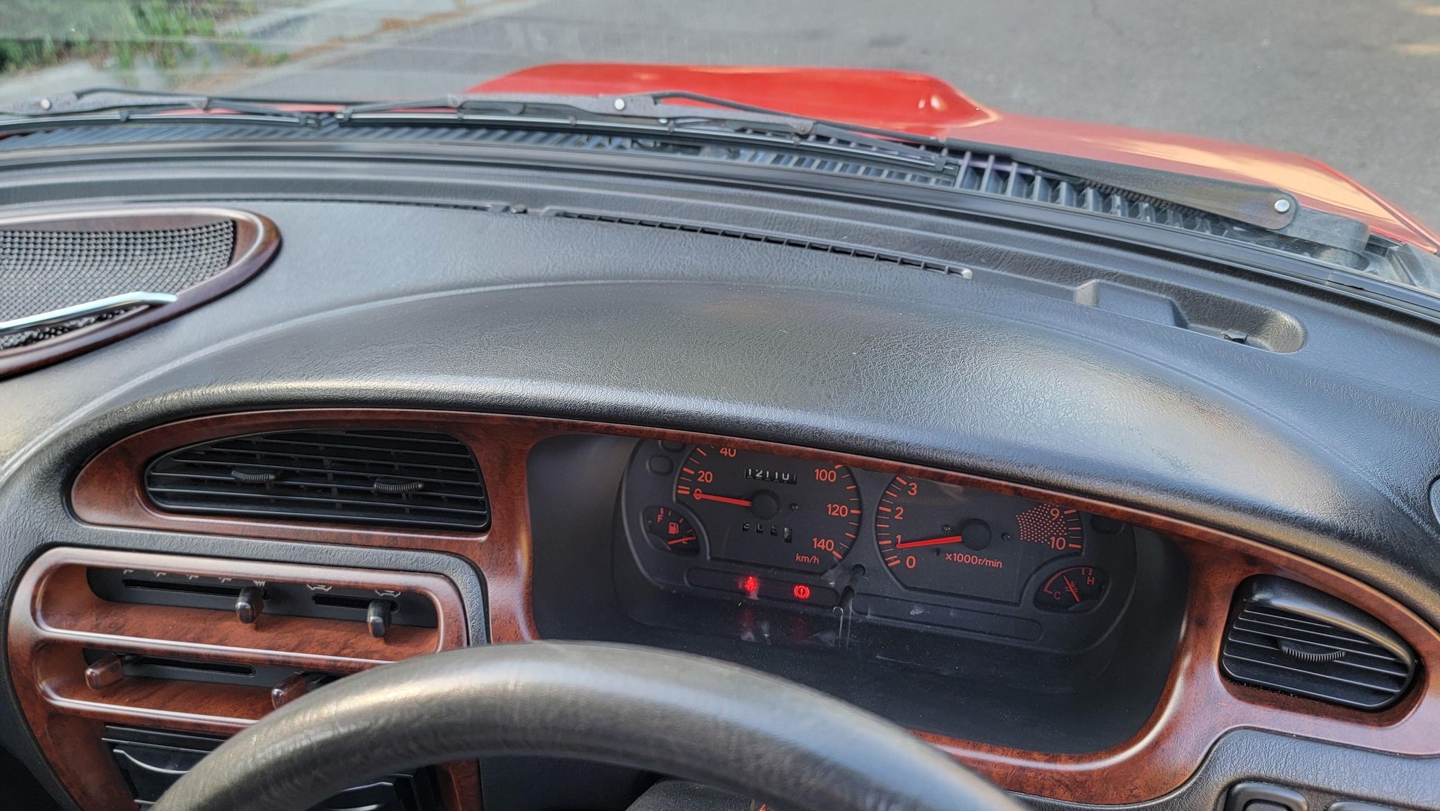 This Daihatsu Kei Hot Hatch Packs 5 Speeds, 4 Cylinders, And A US Passport