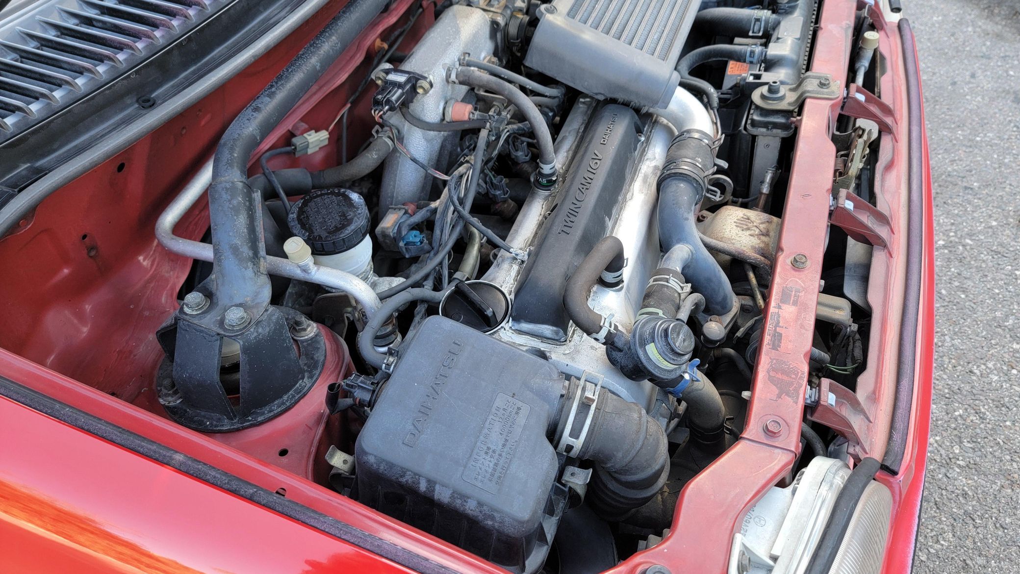 This Daihatsu Kei Hot Hatch Packs 5 Speeds, 4 Cylinders, And A US Passport