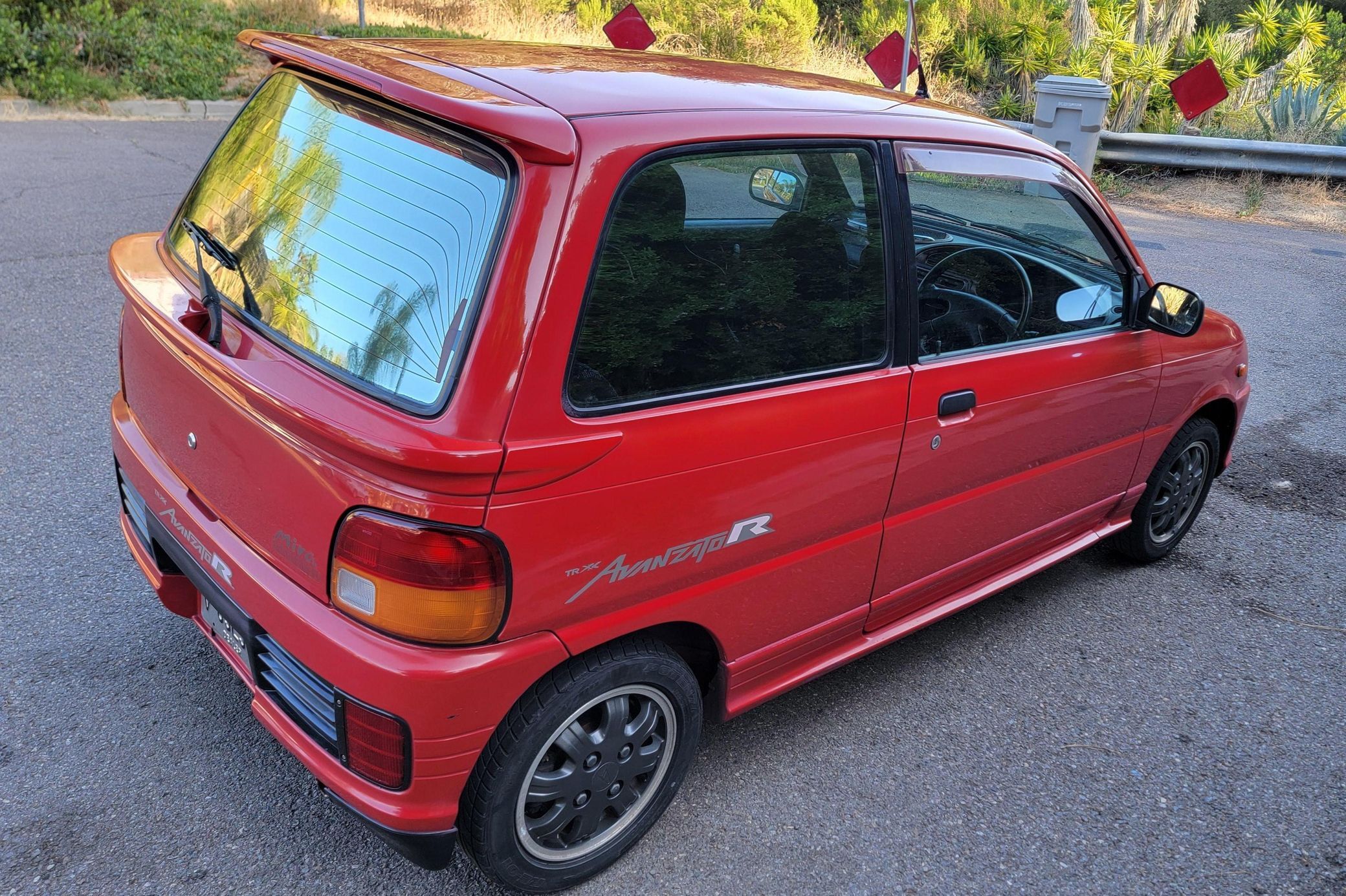 This Daihatsu Kei Hot Hatch Packs 5 Speeds, 4 Cylinders, And A US Passport