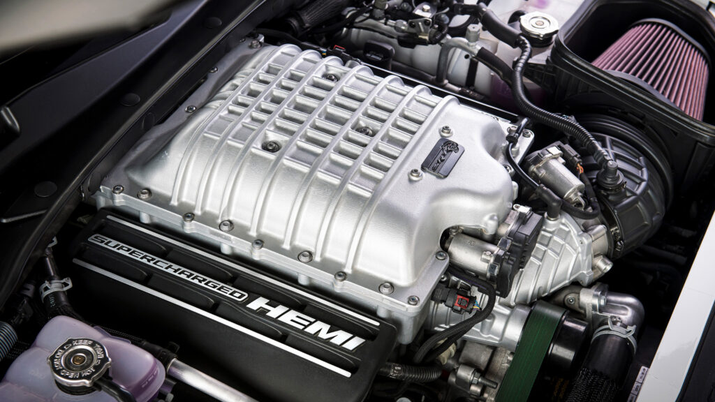  Dodge Is Putting The Hellcat V8 Back In The New Charger With A Superbird Wing