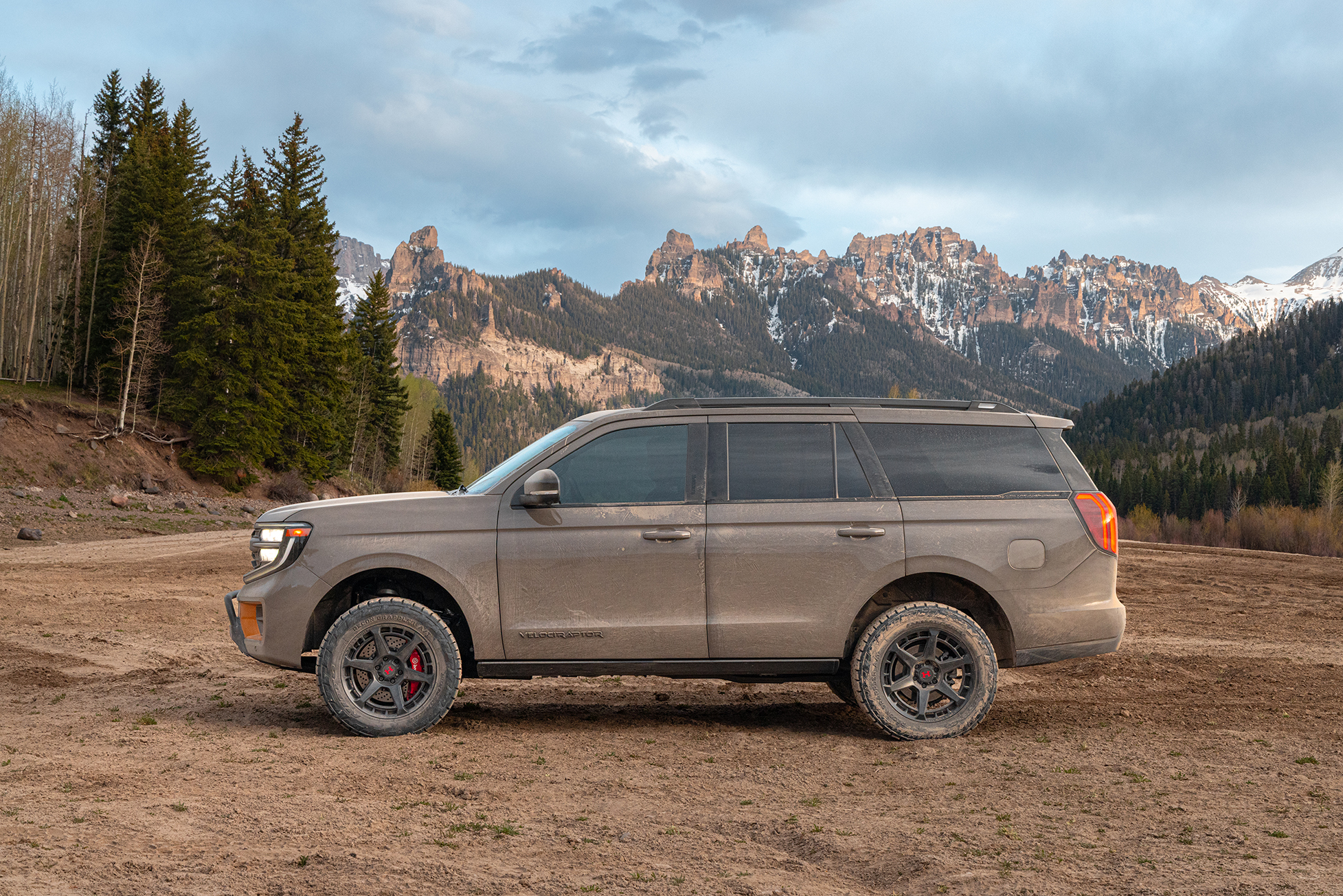 A $130K VelociRaptor Makes The Same Power As An $82K Expedition Tremor