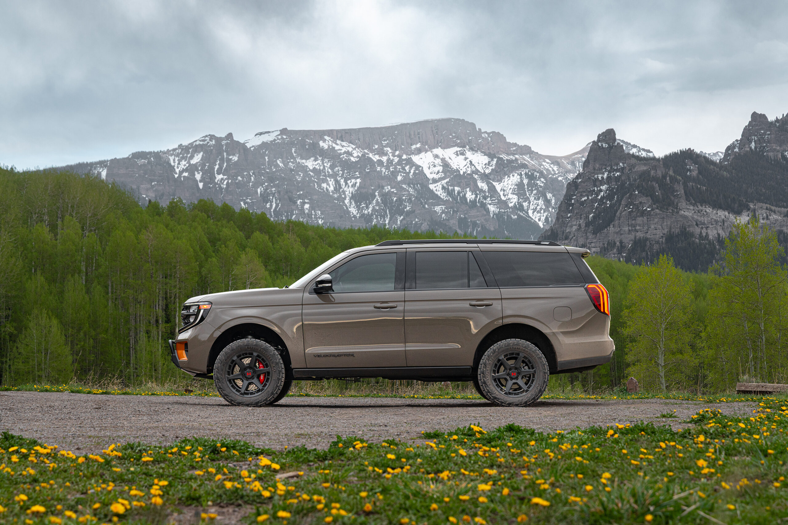 A $130K VelociRaptor Makes The Same Power As An $82K Expedition Tremor
