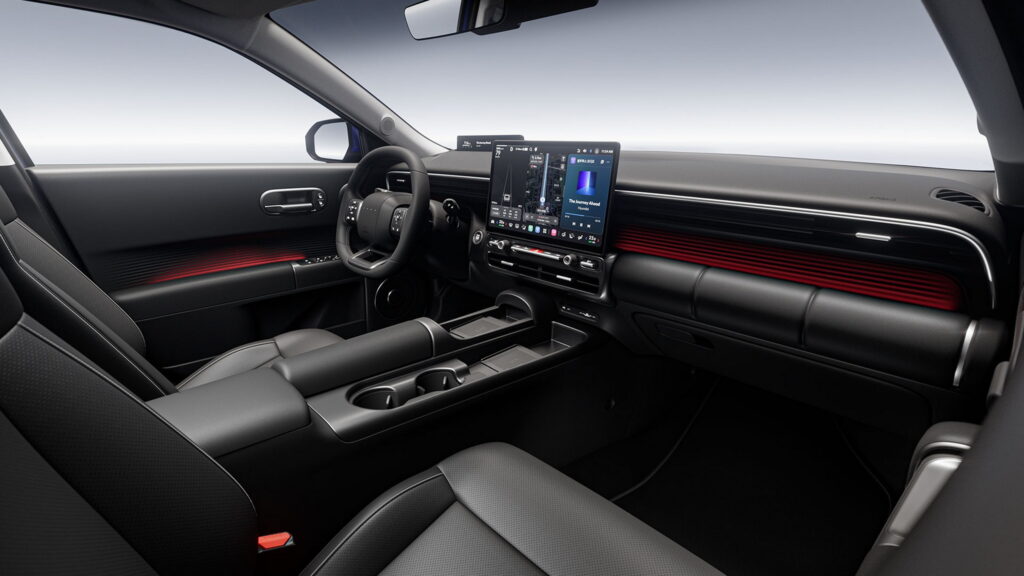  All-New Hyundai Elantra Gets Edgy Styling, AI Tech