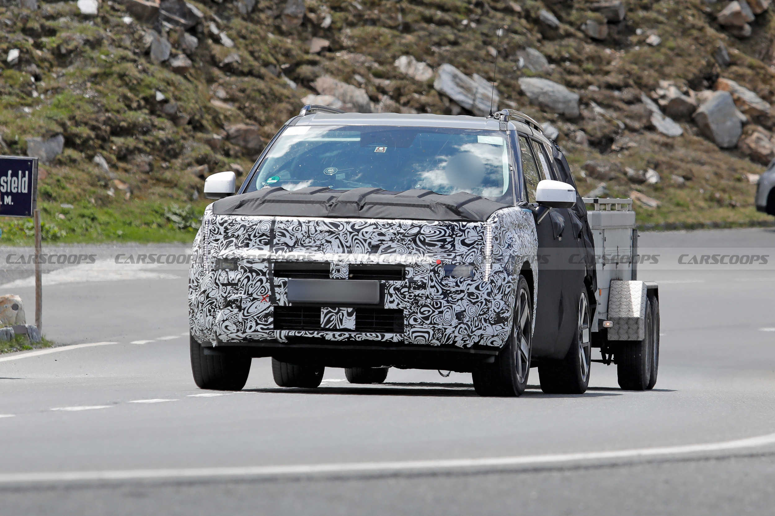 Hyundai’s Popular Three-Row SUV Is Going Under The Knife