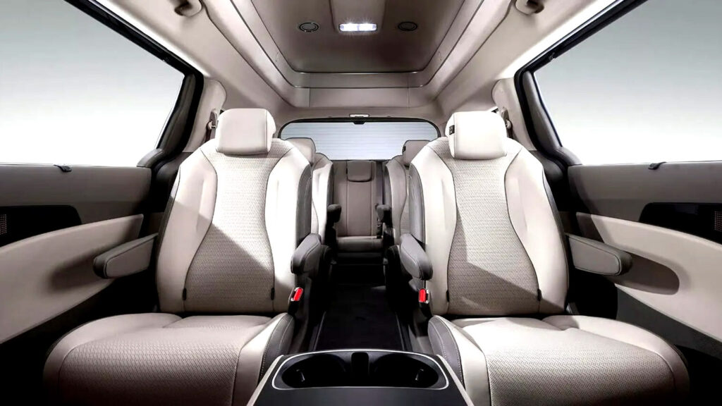  Kia’s Carnival Grows 11 Inches Taller In Korea