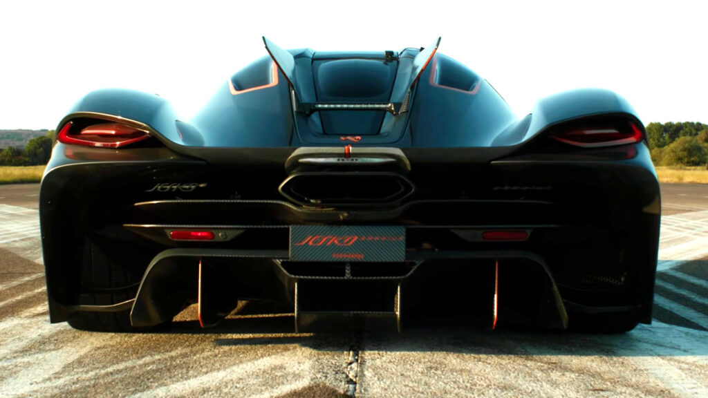  Forget AWD And Electric Motors, This Gas Car Hit 190 MPH In The Quarter-Mile
