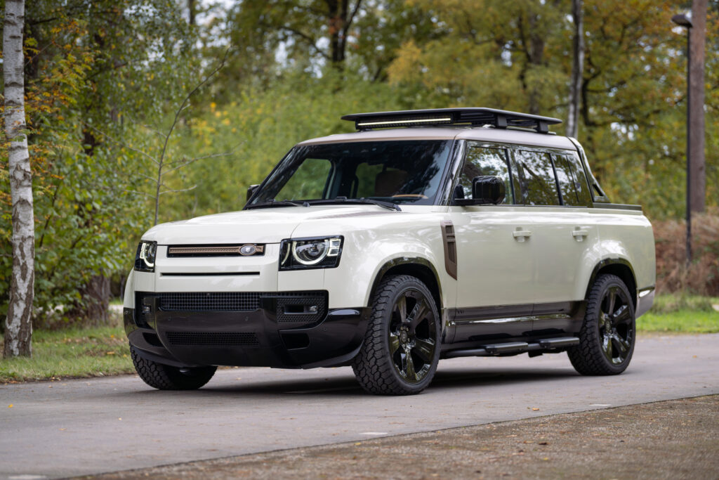  JLR Could Go After Ford&rsquo;s Bronco With Simpler Stellantis-Based Defender