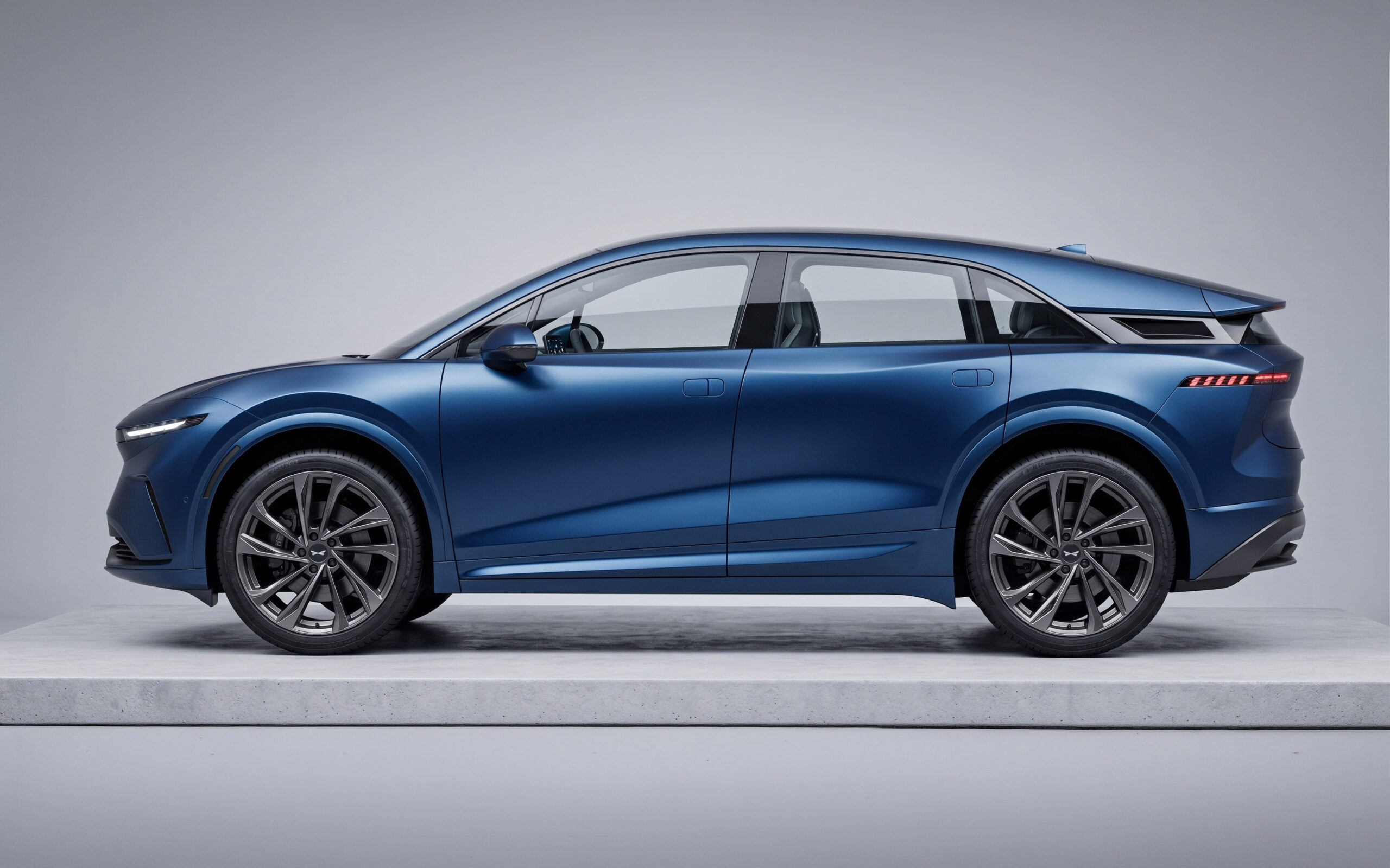Lucid’s Sub-$50K Cosmos EV Revealed In Patent Drawings