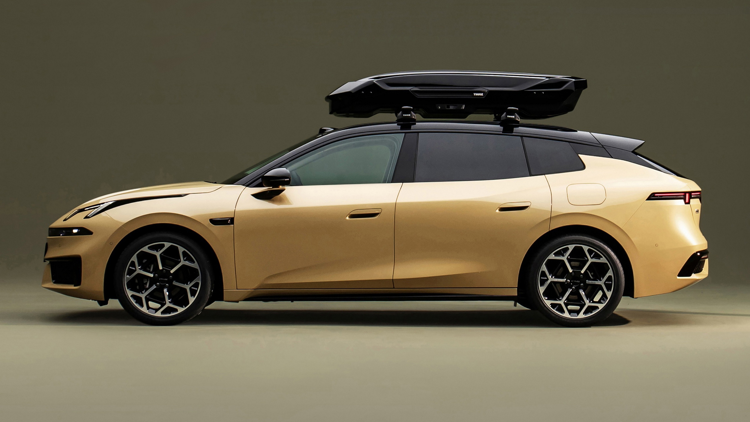 Lynk & Co’s First Wagon Has A Robot That Talks To You From The Dash