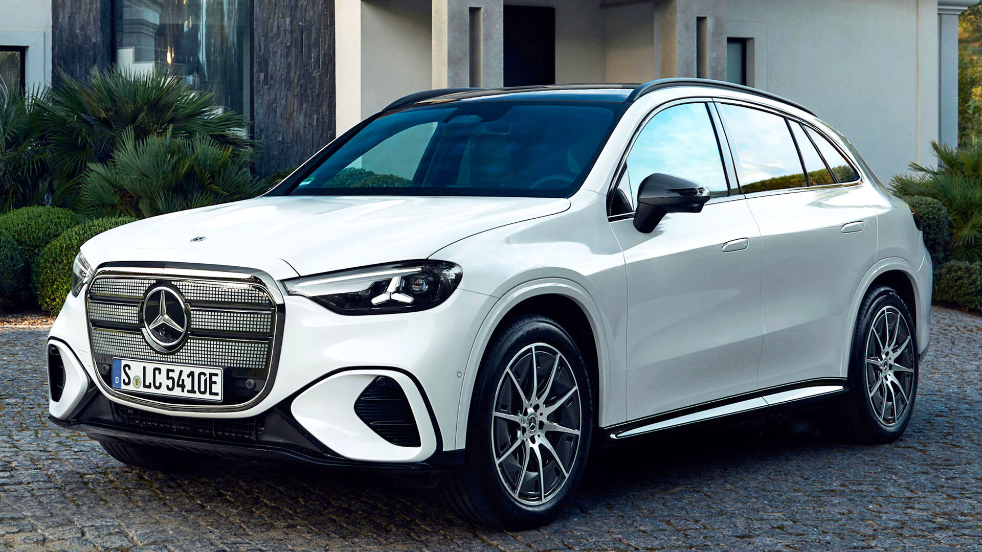 Mercedes-GLC-Electric copy