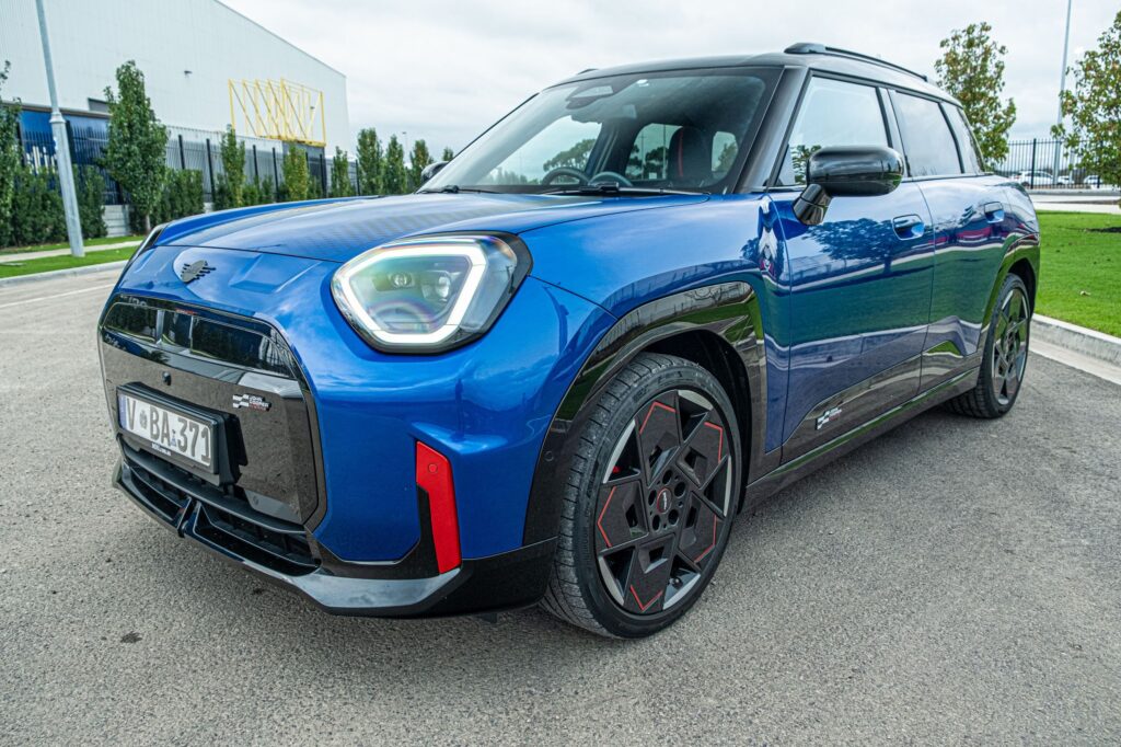  Mini&rsquo;s 2026 Aceman JCW e Is The Quick One, The Fun One, And The One To Avoid | Review