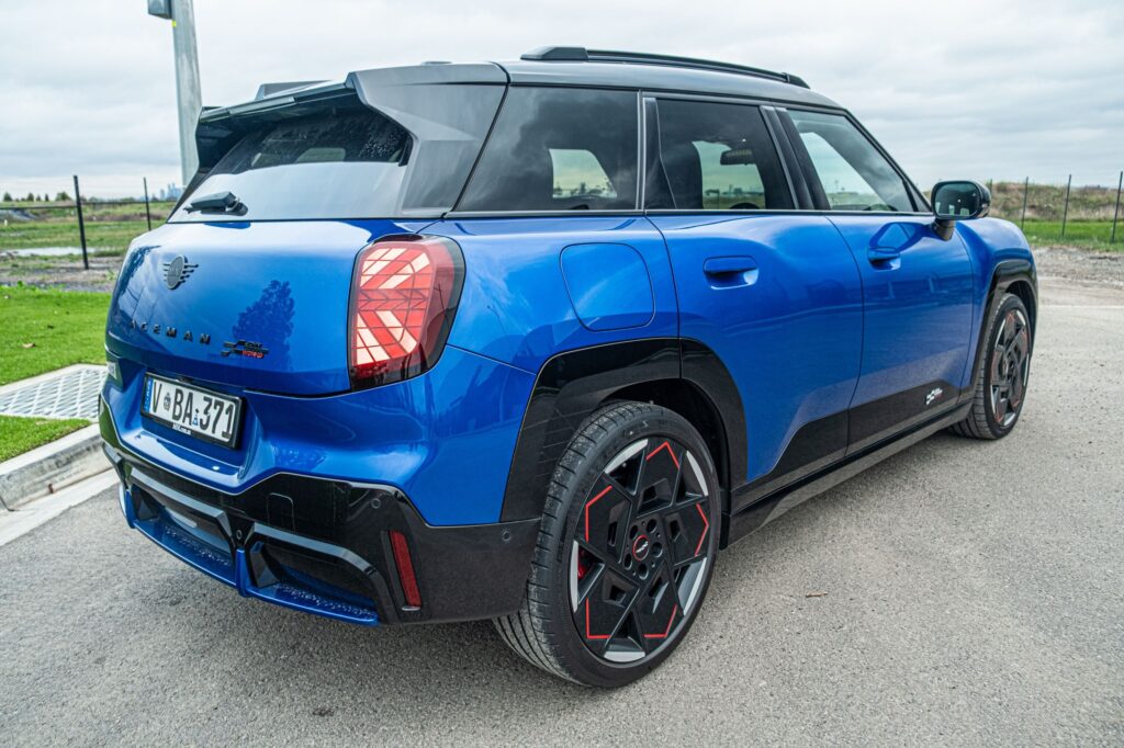  Mini&rsquo;s 2026 Aceman JCW e Is The Quick One, The Fun One, And The One To Avoid | Review