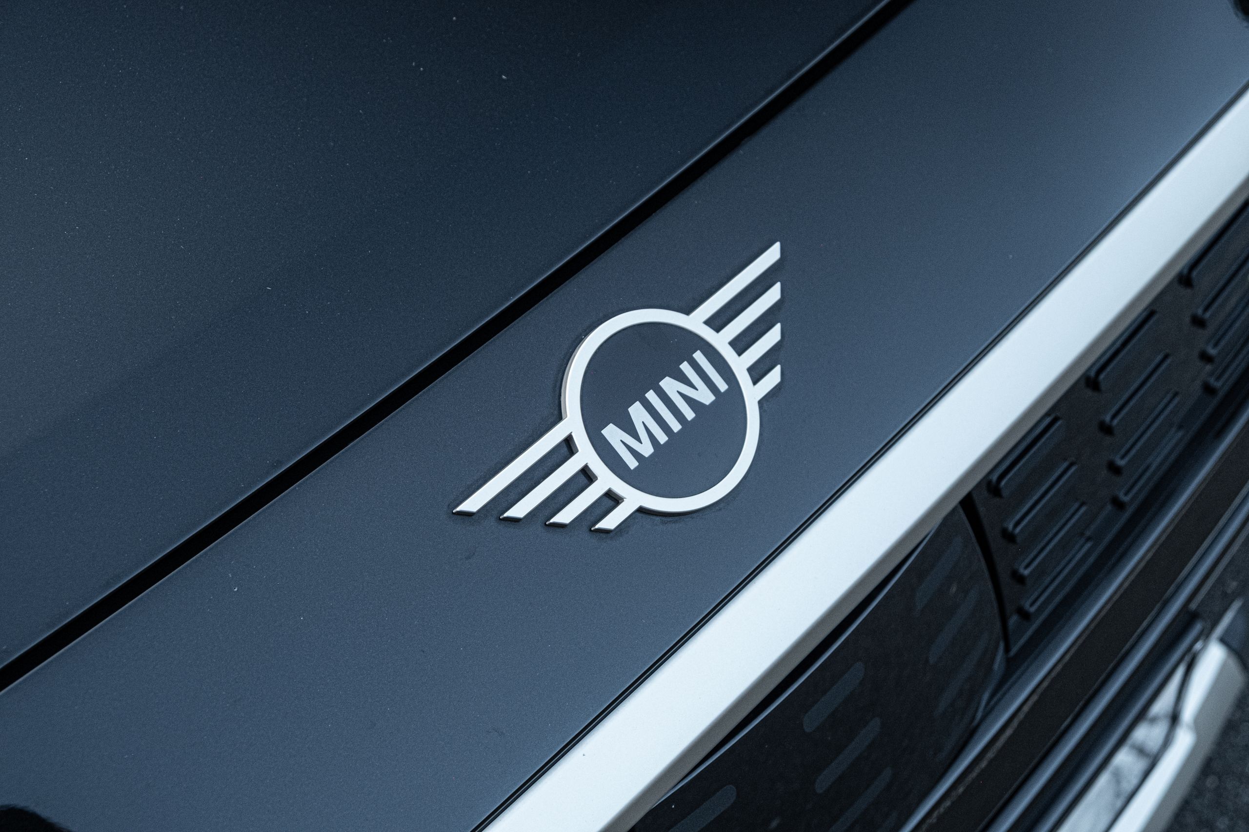 Mini Countryman SE ALL4 электрический от 2026: самое интересное, что можно получить от плохой идеи | Обзор