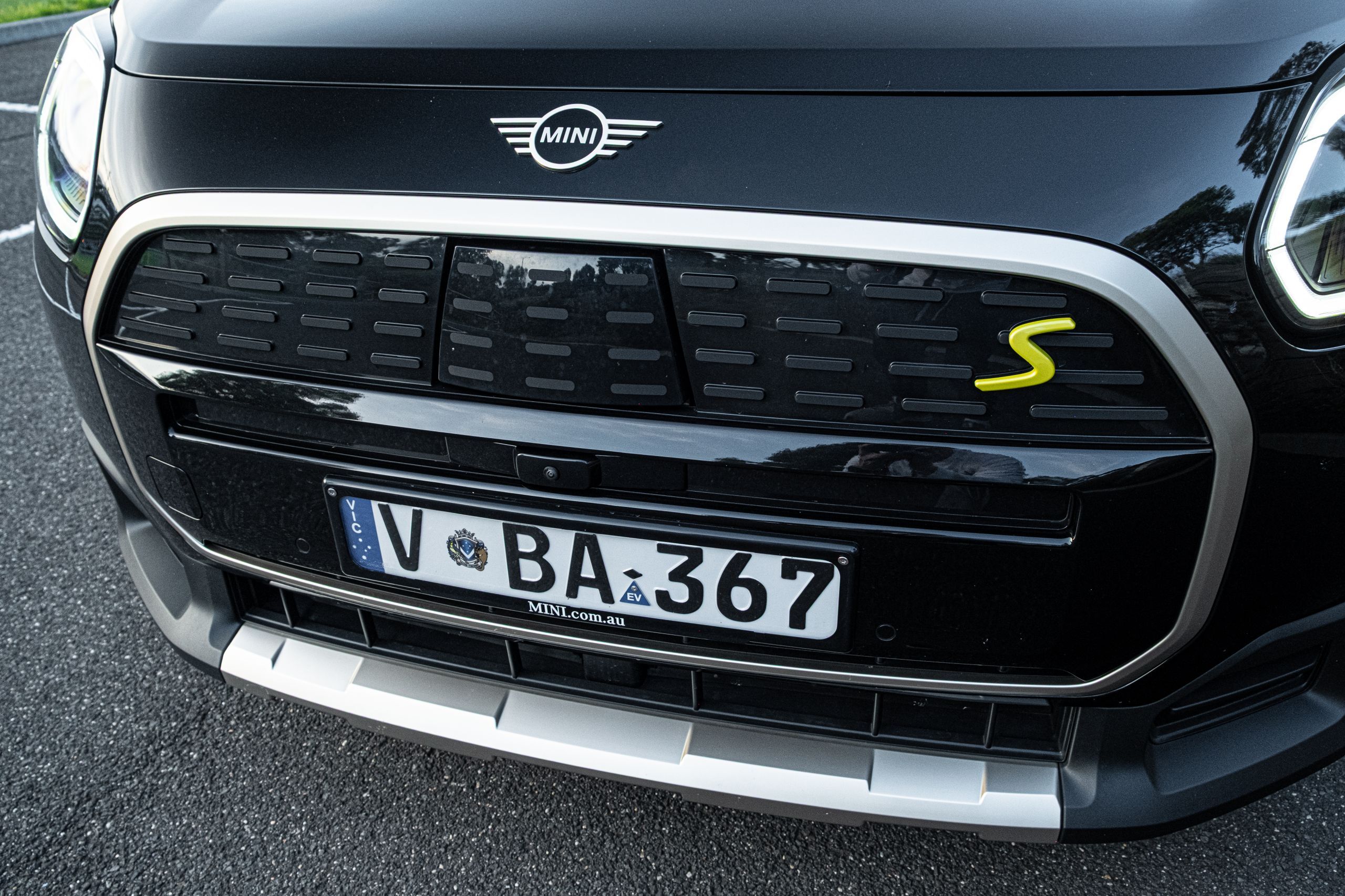 Mini Countryman SE ALL4 электрический от 2026: самое интересное, что можно получить от плохой идеи | Обзор