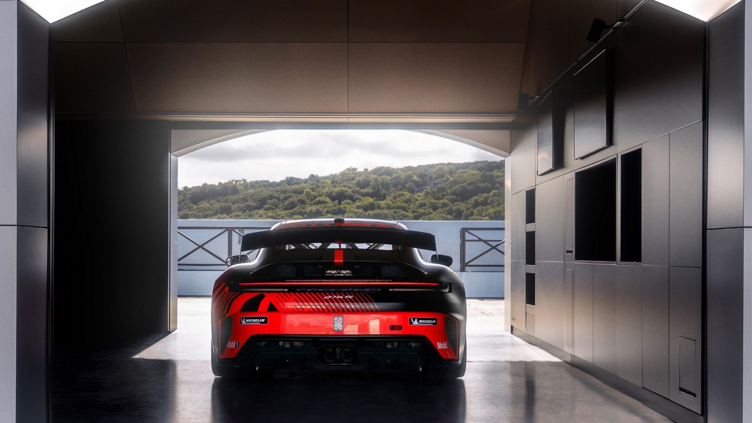 Porsche Switches From Cayman To 911 For New GT4 R Race Car