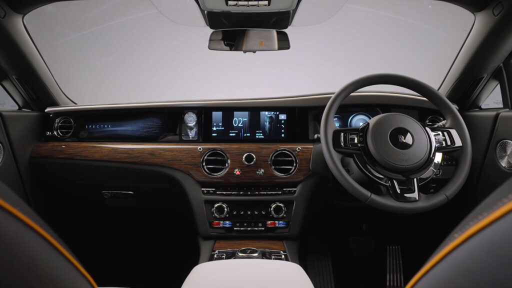  The New Rolls-Royce Spectre II Hides 8,108 Tiny Lights In Its Dashboard