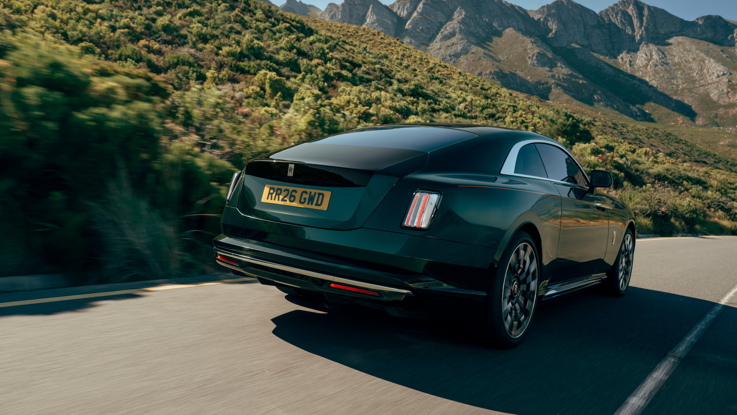 The New Rolls-Royce Spectre II Hides 8,108 Tiny Lights In Its Dashboard