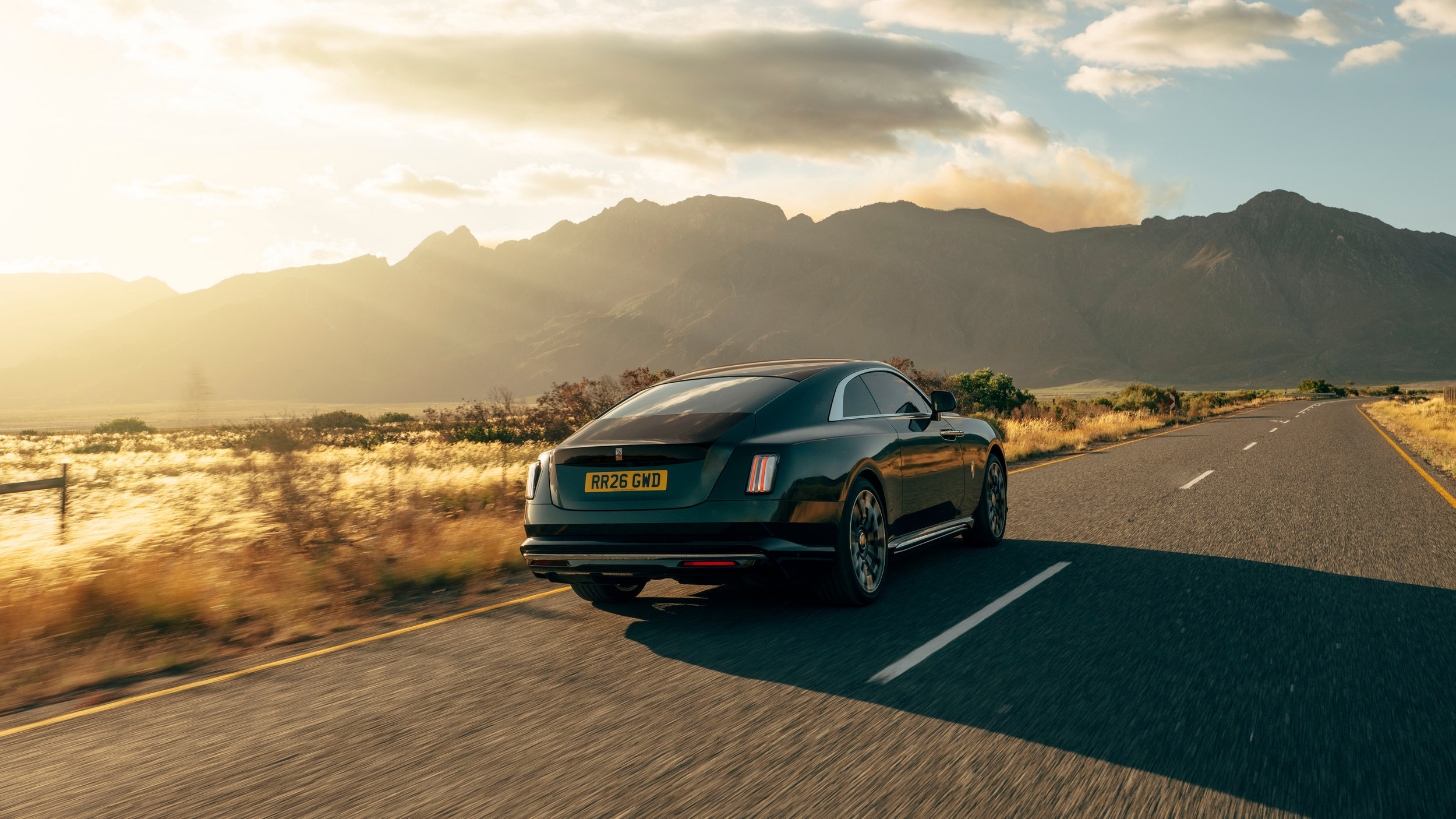 The New Rolls-Royce Spectre II Hides 8,108 Tiny Lights In Its Dashboard