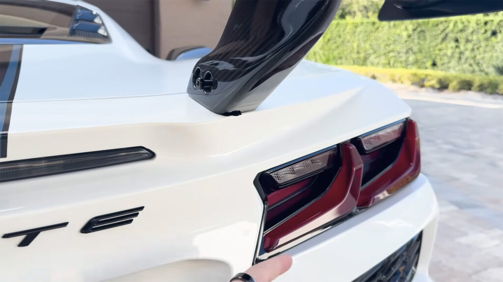  Corvette Owners Say The ZR1’s Wing Is Cracking Its Own Paint Past 180 MPH