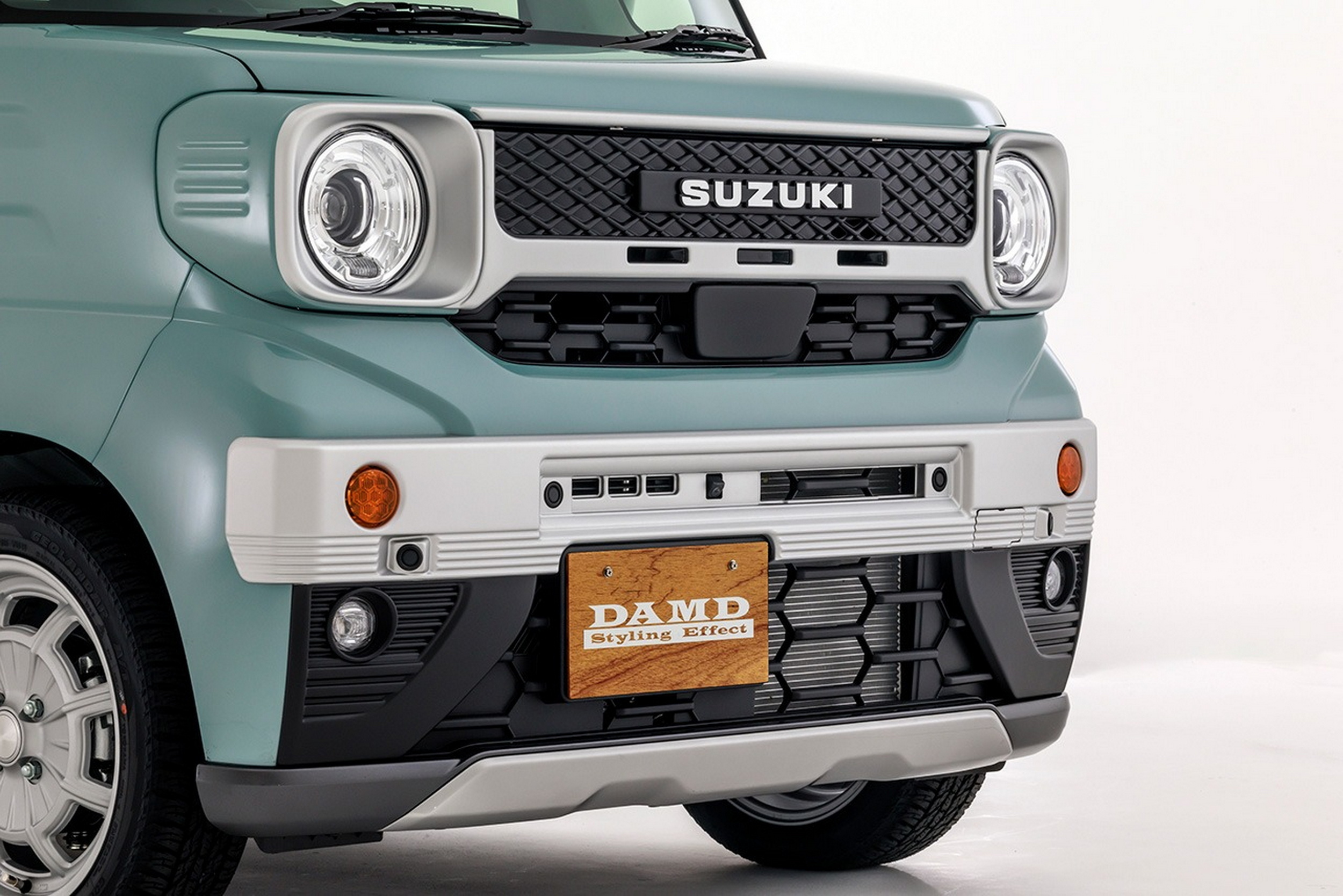 Този комплект за $880 превръща кутията Kei на Suzuki в ретро офроудър