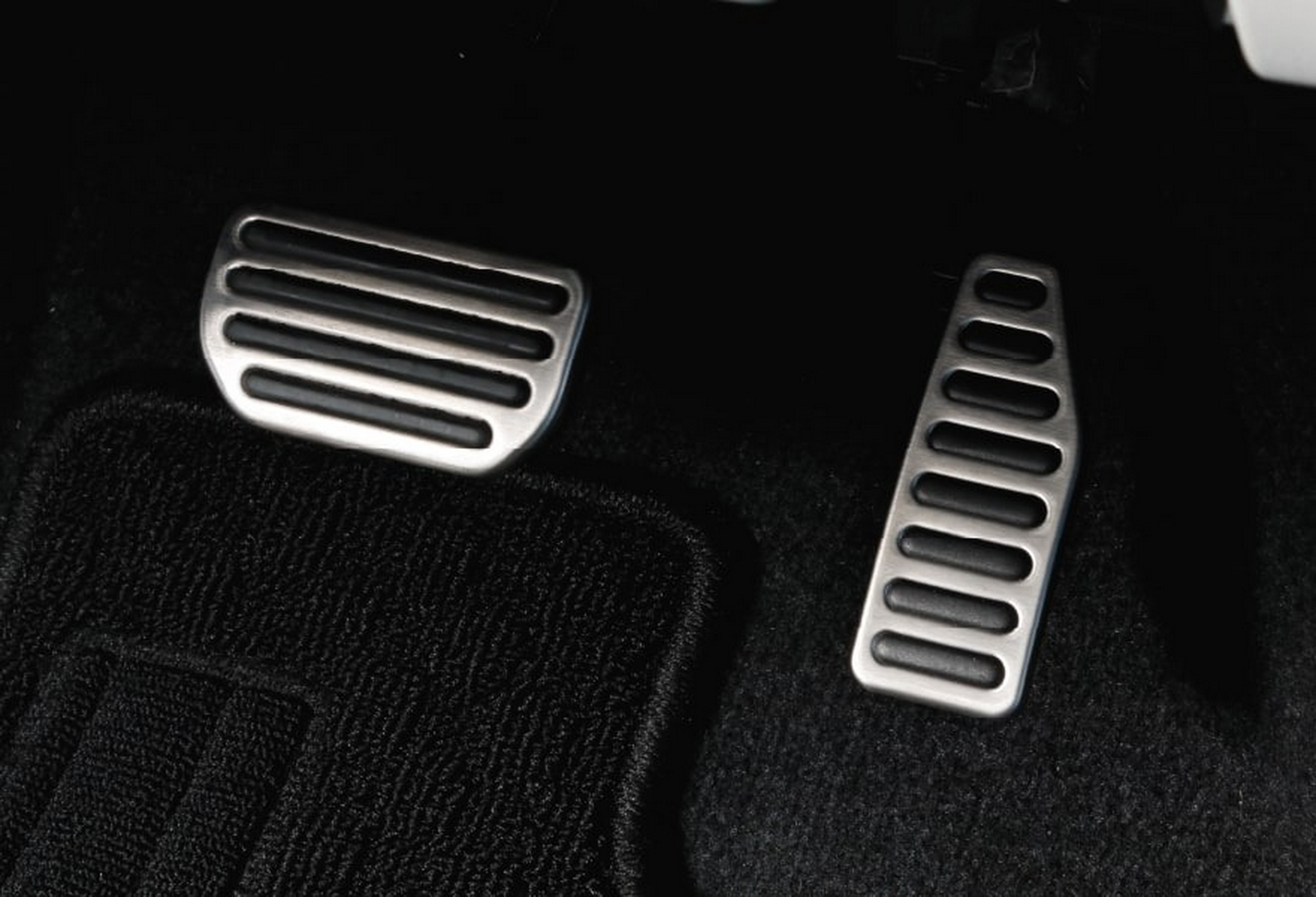 Suzuki’s Old Swift Sport Made 138 HP. The New One Makes A Splitter