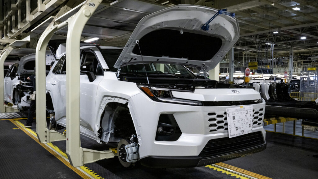  Toyota’s Global Sales Keep Sliding, With A China Collapse It Blames On Gas Prices