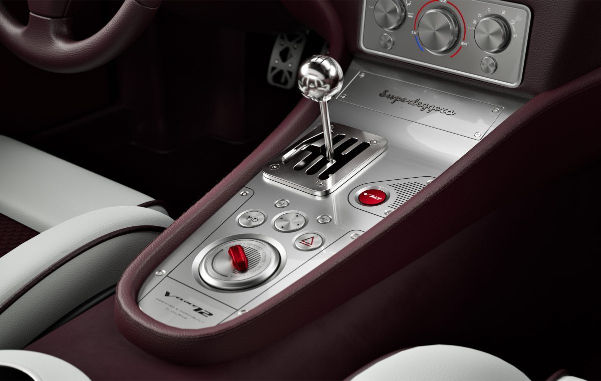 Новых Ferrari Offers A Manual V12 нет, но в восстановленной 550 Targa есть
