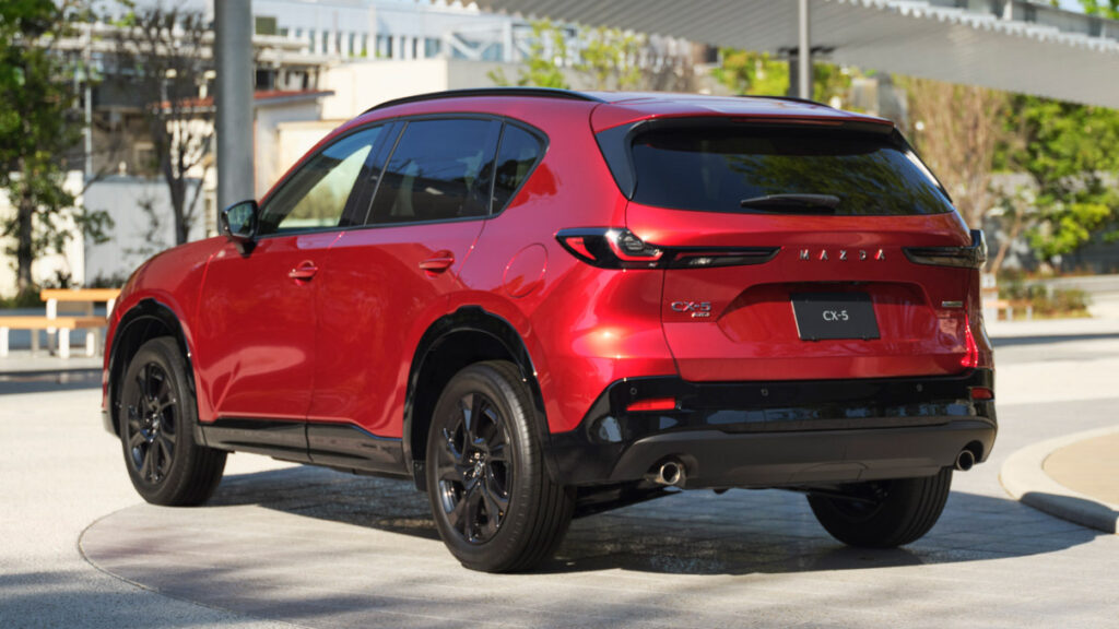  Mazda Expected 2,000 CX-5 Orders A Month, Buyers Placed 10,000