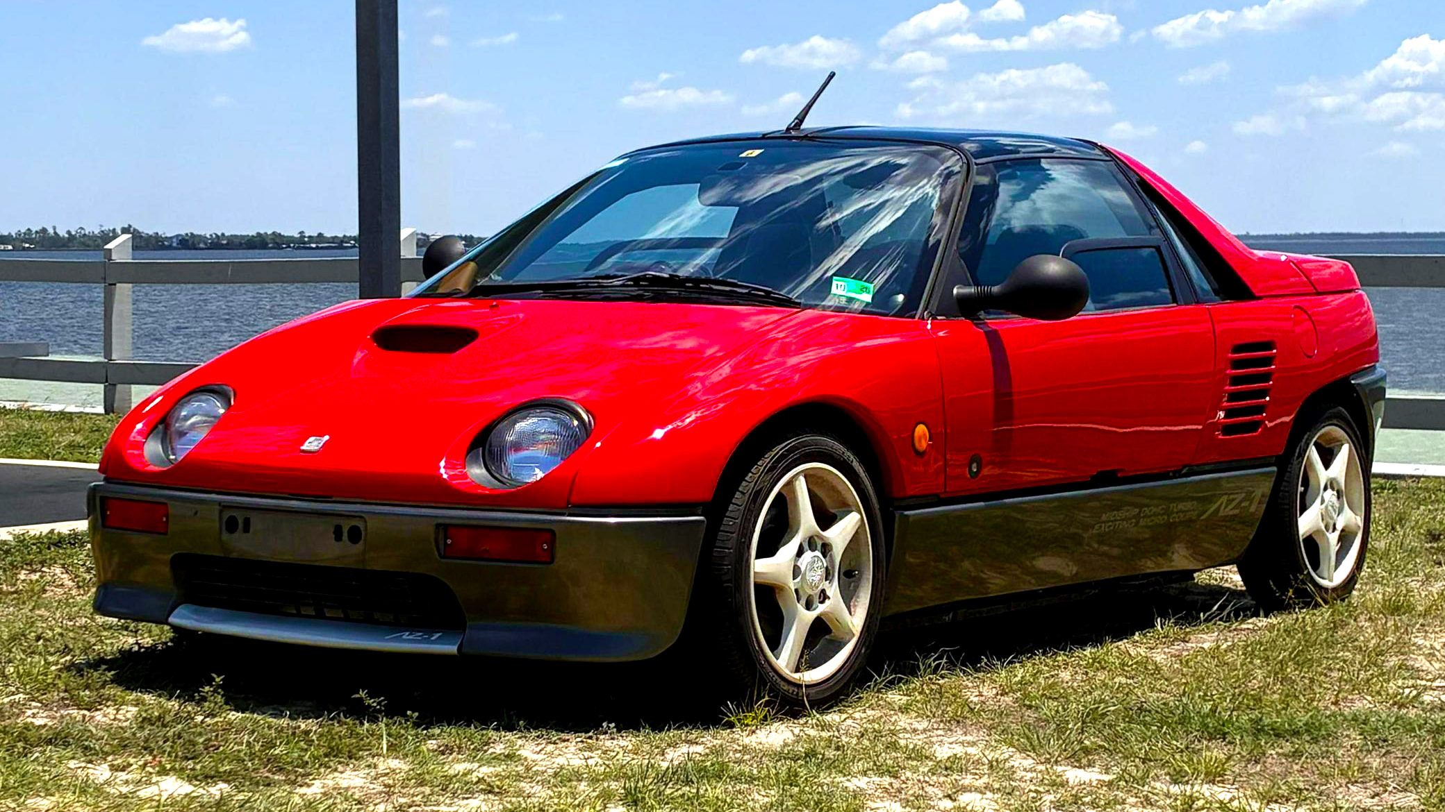 ビートアページ Mazda's Kei Supercar Only Has 63 HP But Still Pulls Miata Money