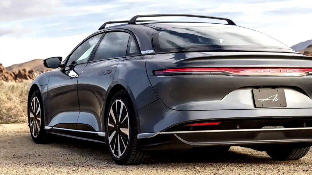 The Lucid Air Can Lose Power Mid-Drive, But The Fix Only Comes After It Does