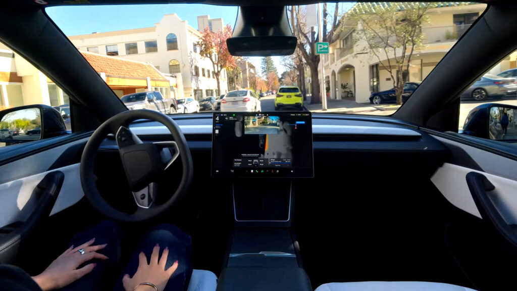  Another Tesla Crash, Another Owner Says It ‘Drove On Its Own’