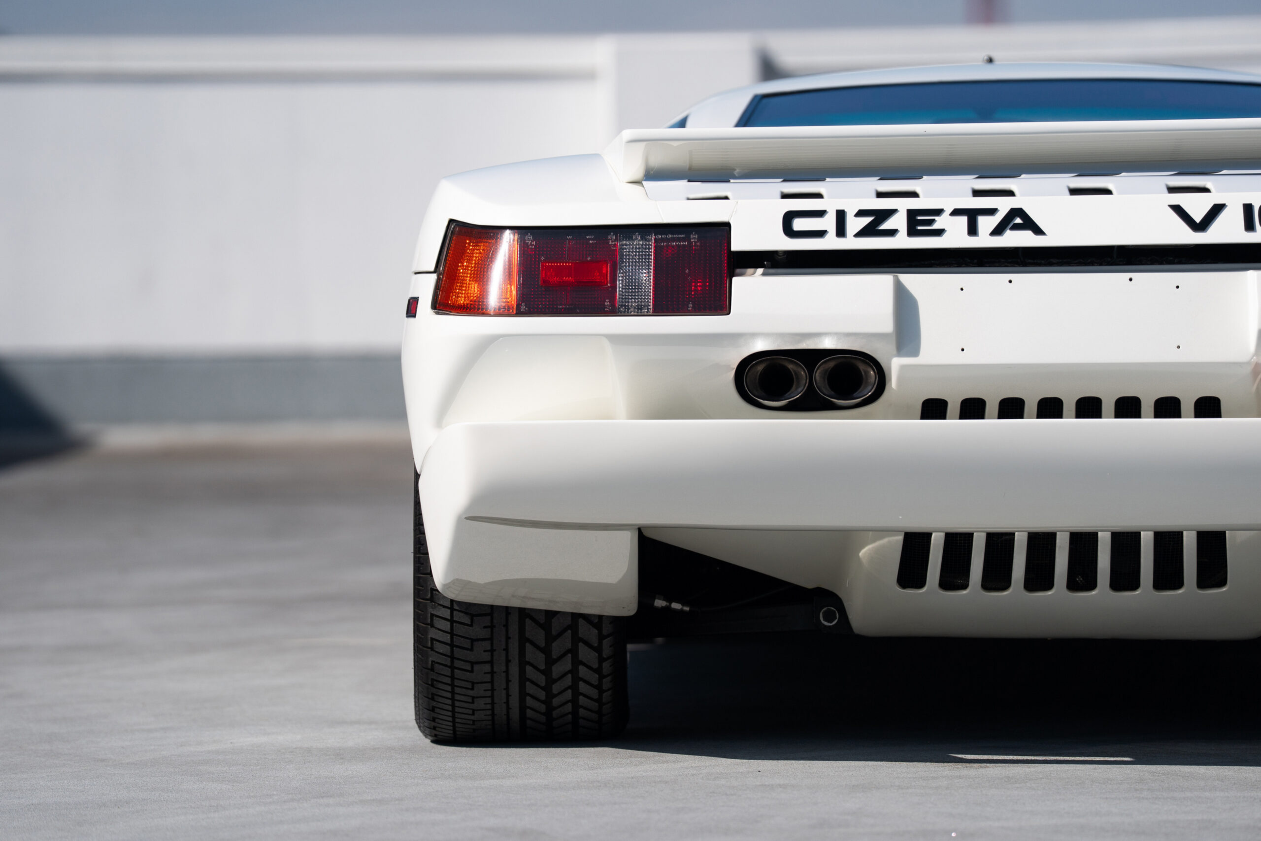 1988-Cizeta-Moroder-V16T_1463476