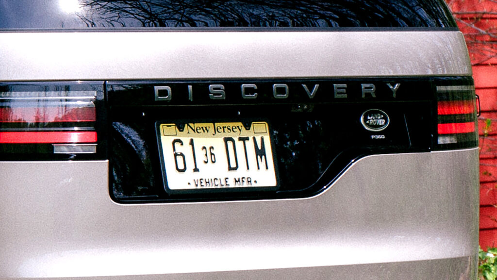  Water Keeps Wrecking Discovery’s Camera, So Land Rover Is Reaching For A Drill