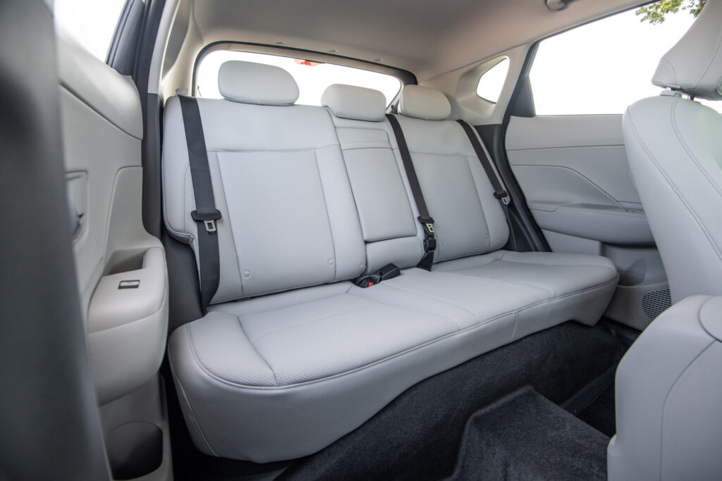  Ford Recalls 288,000 Explorers Because The Roof Trim Keeps Flying Off