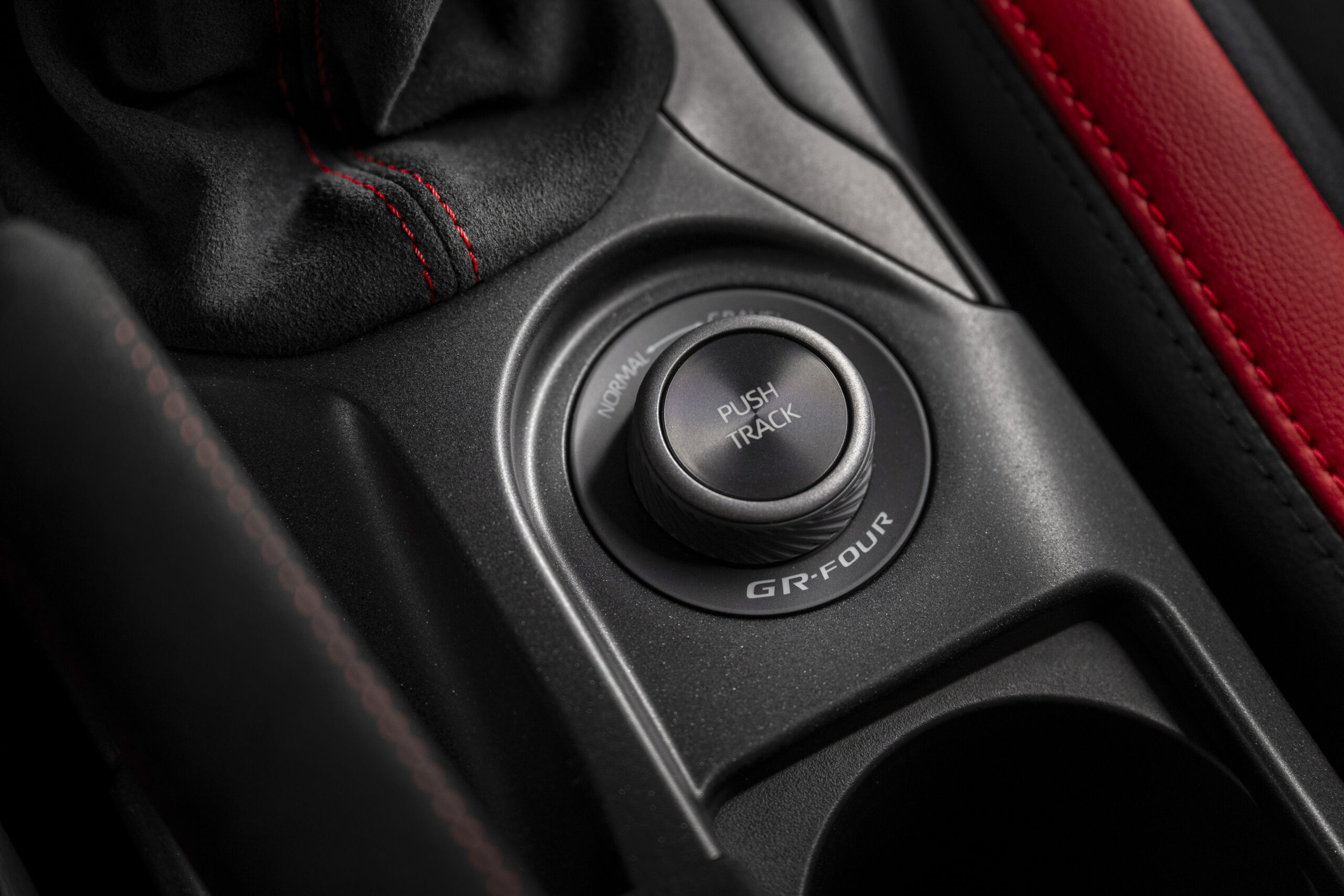 2026_Toyota_GRMN_Corolla_Gravel_033