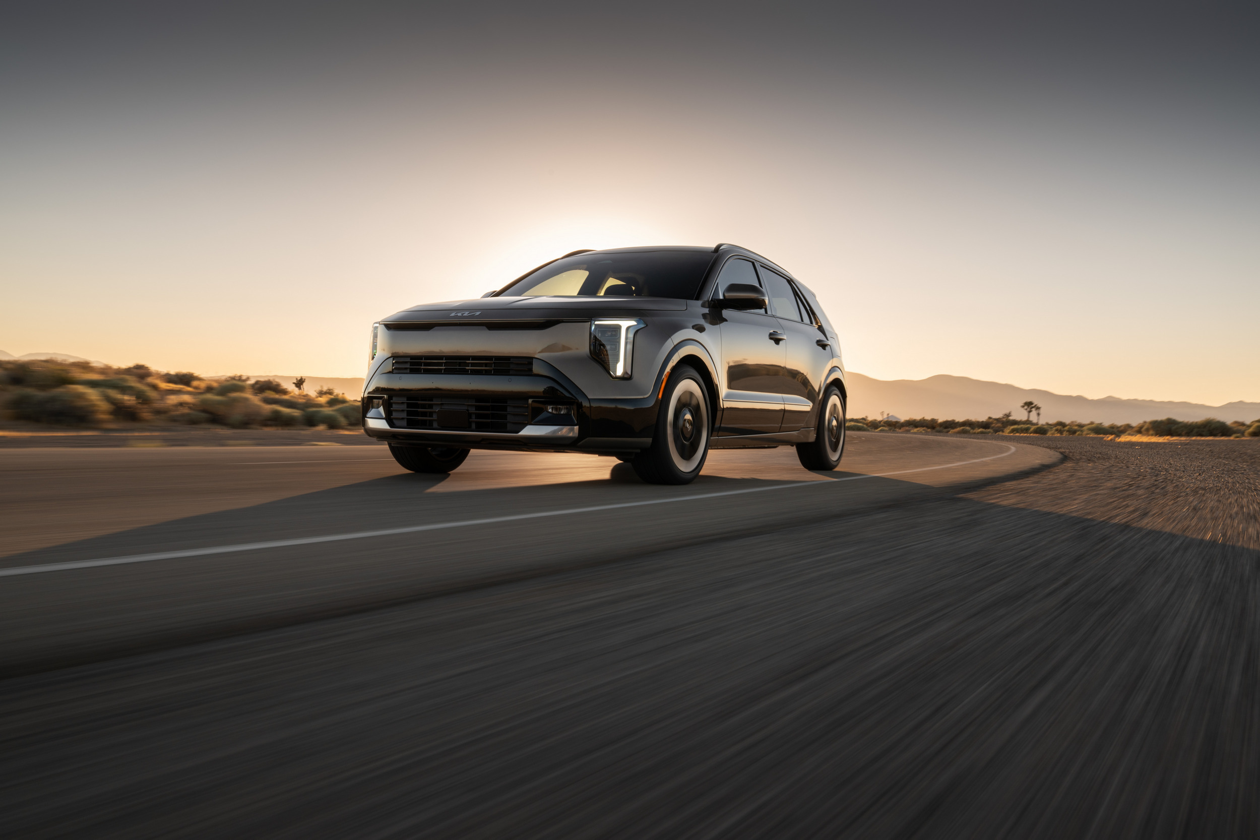 Kia’s Affordable Niro Gets An Upscale Makeover For 2027 And Drops The EV