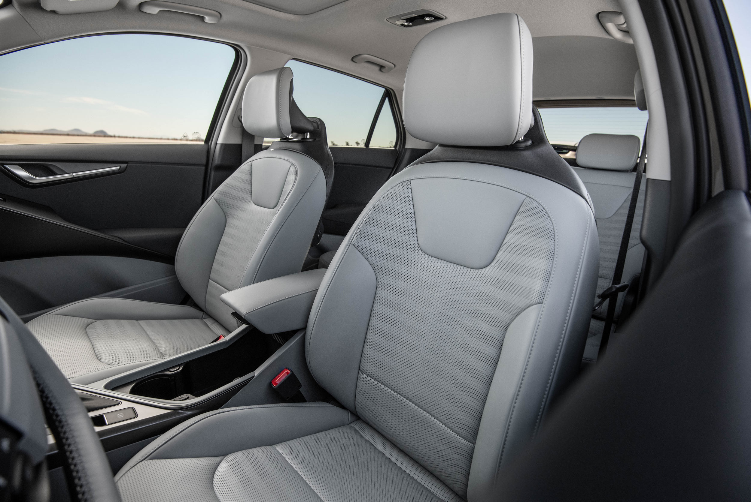 Kia’s Affordable Niro Gets An Upscale Makeover For 2027 And Drops The EV