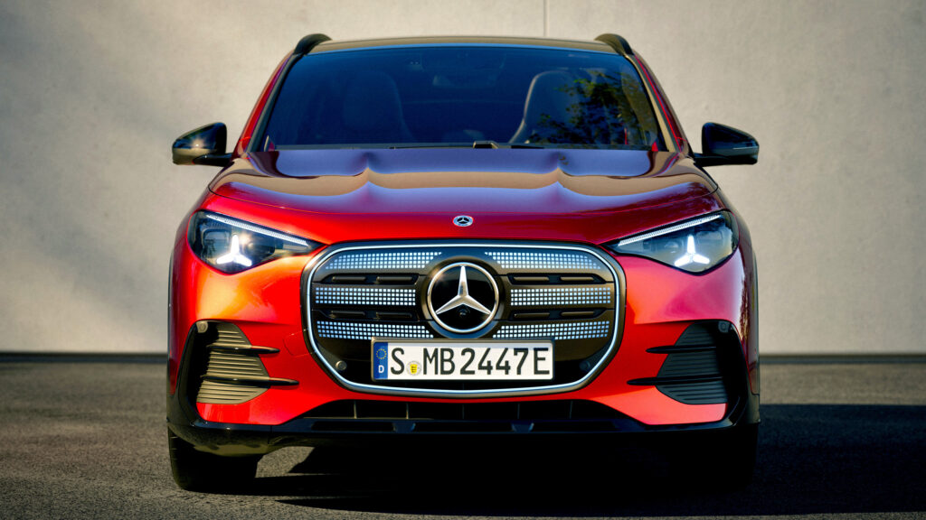  Mercedes Reboots Its GLA Crossover With Hybrid And Electric Power