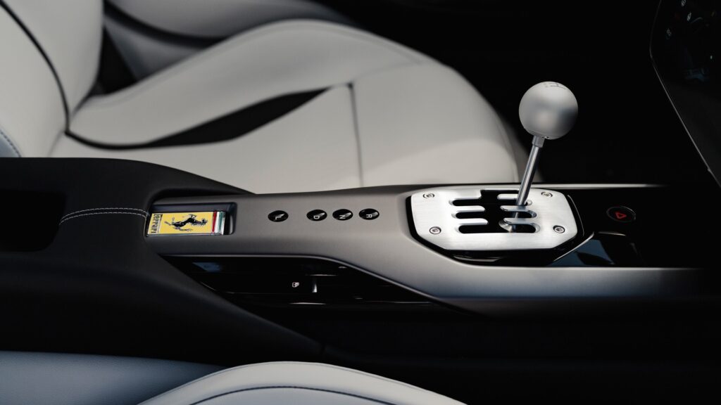 Ferrari 12Cilindri Manuale Revives The Gated Shifter With A High-Tech Twist