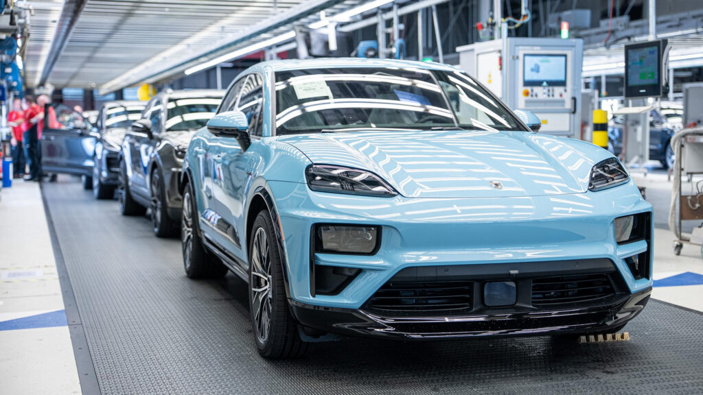  Nearly 40% Of Porsche Workers Now Earn Six Figures