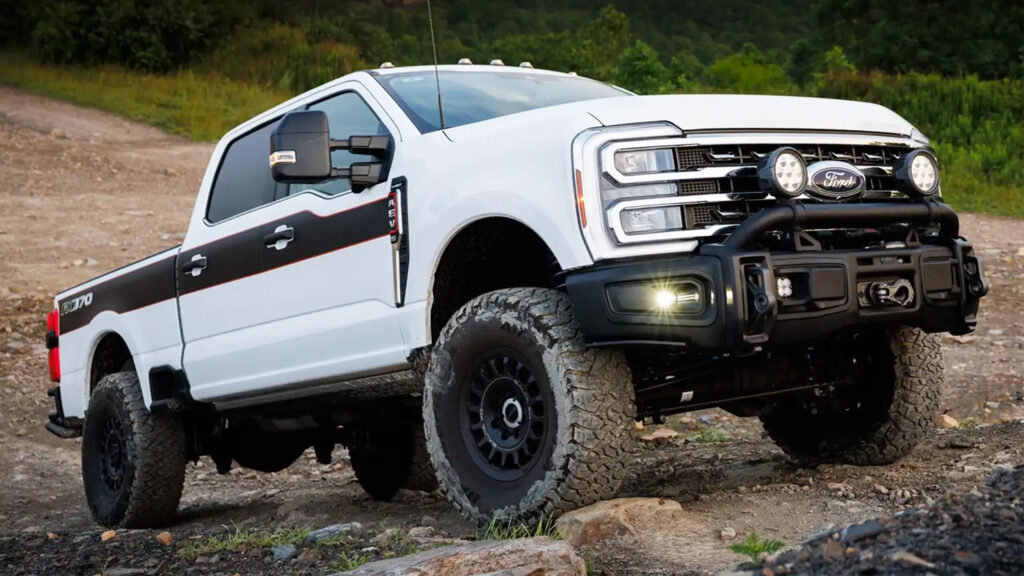  Ford Won’t Build An F-250 Raptor, But You Can Fake One For $20,000