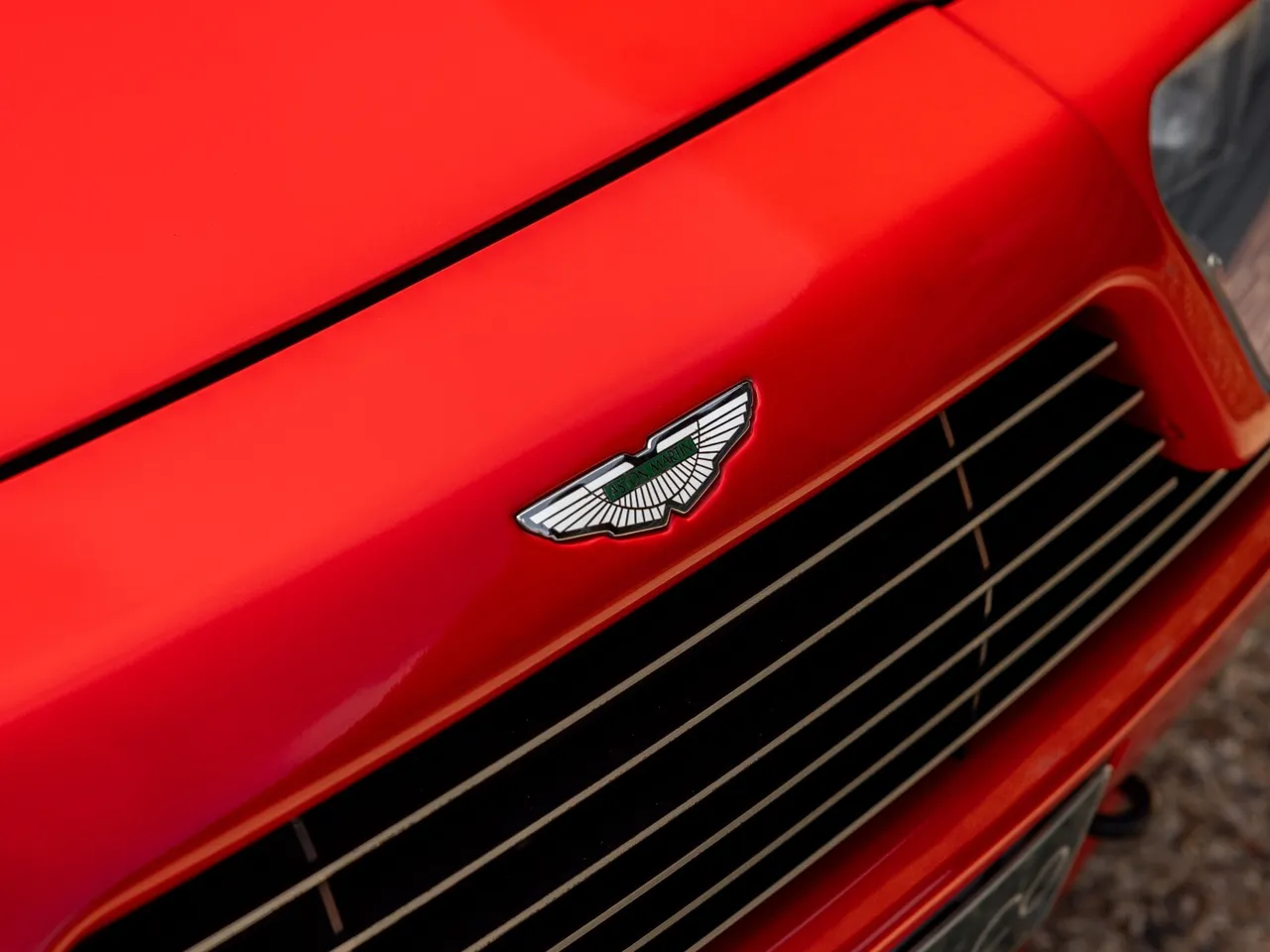 Aston Martin Vantage Zagato Classic - 11